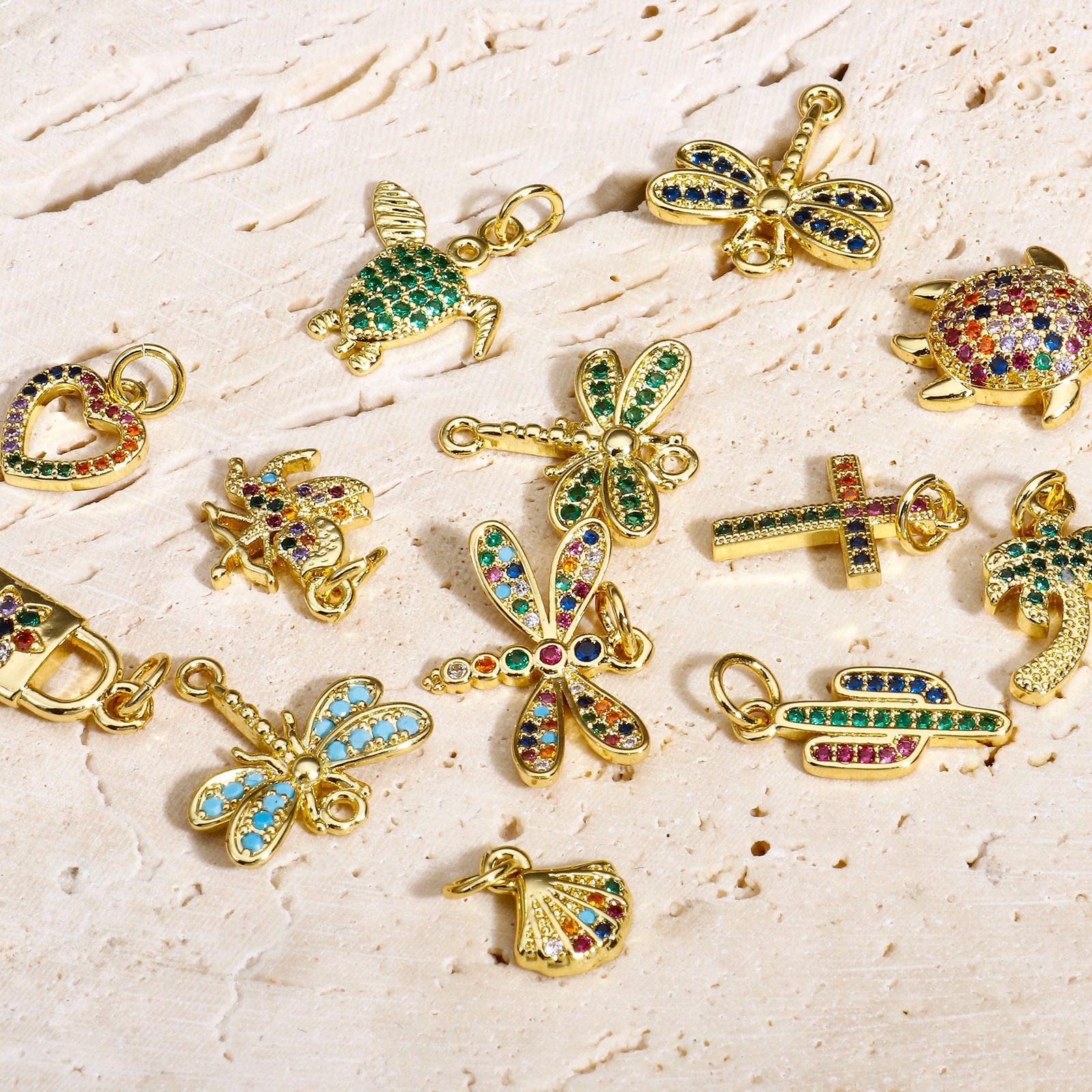 Bild von 1 Stück Messing Charms 18K Gold plattiert Tier Insekt Bunt Zirkonia