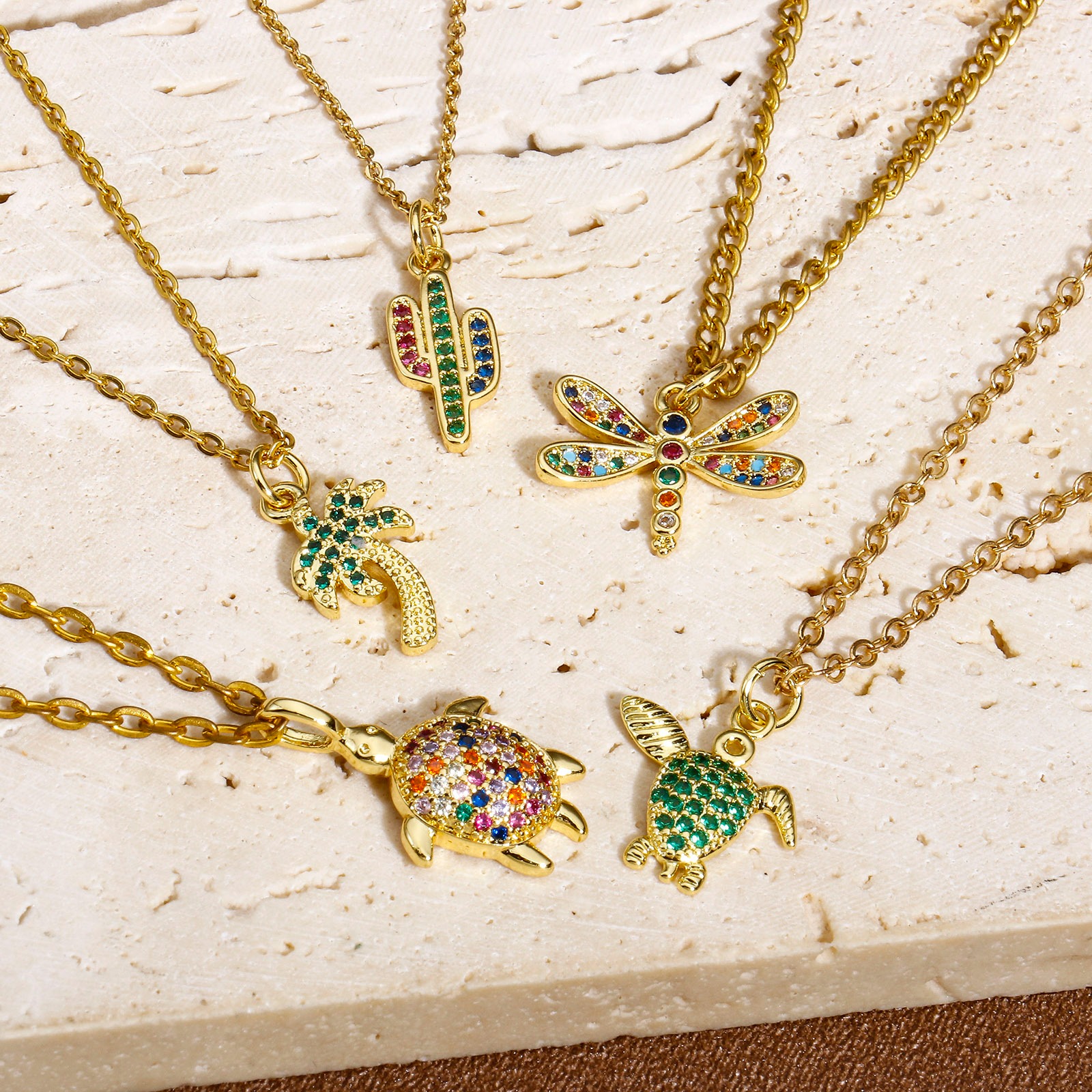 Bild von 1 Stück Messing Charms 18K Gold plattiert Tier Insekt Bunt Zirkonia