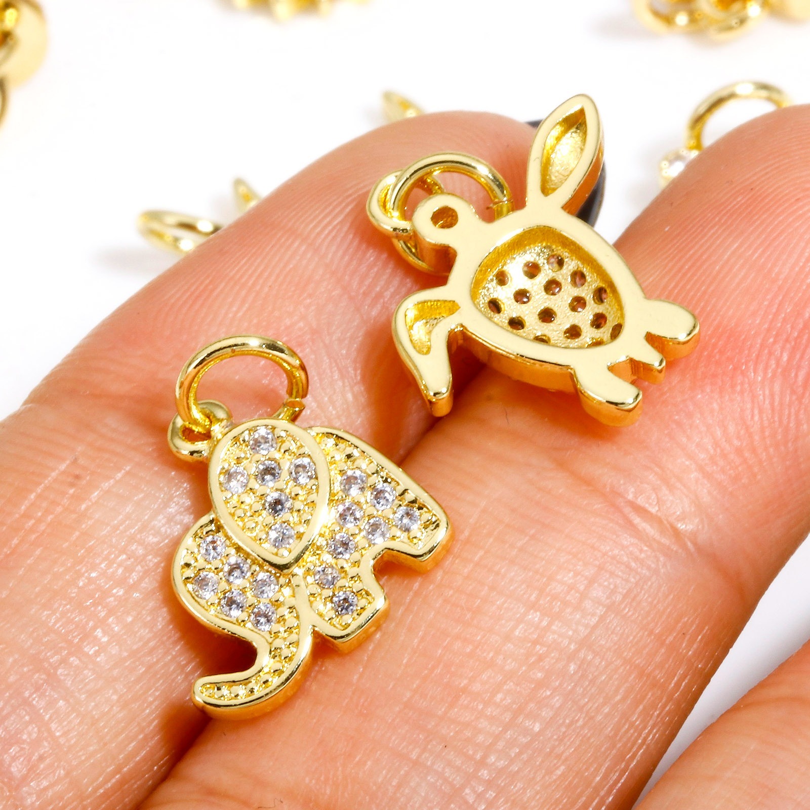 Picture of Brass Charms 18K Gold Plated Sun Insect Clear Cubic Zirconia