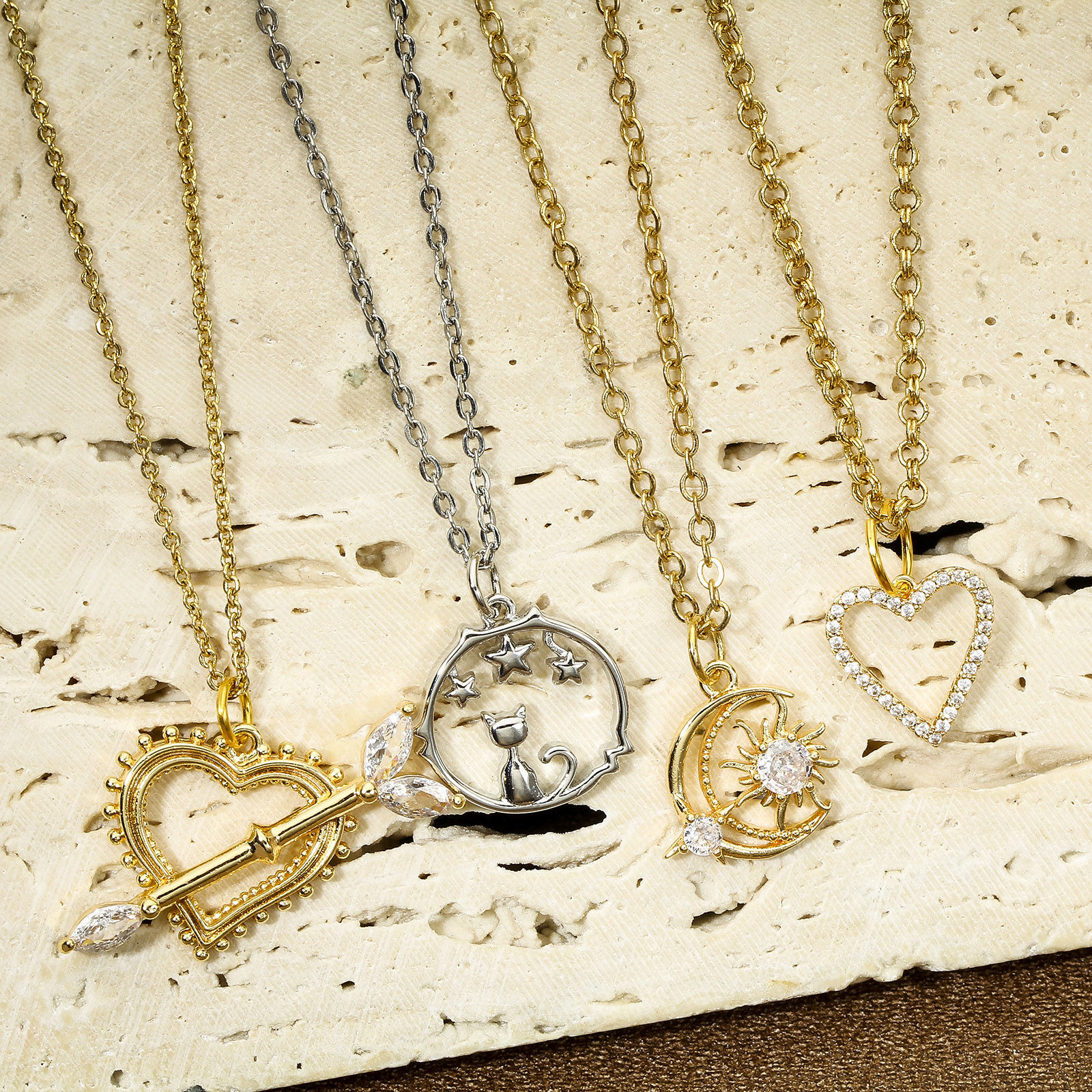 Picture of Brass Charms Real Platinum Plated Clear Cubic Zirconia