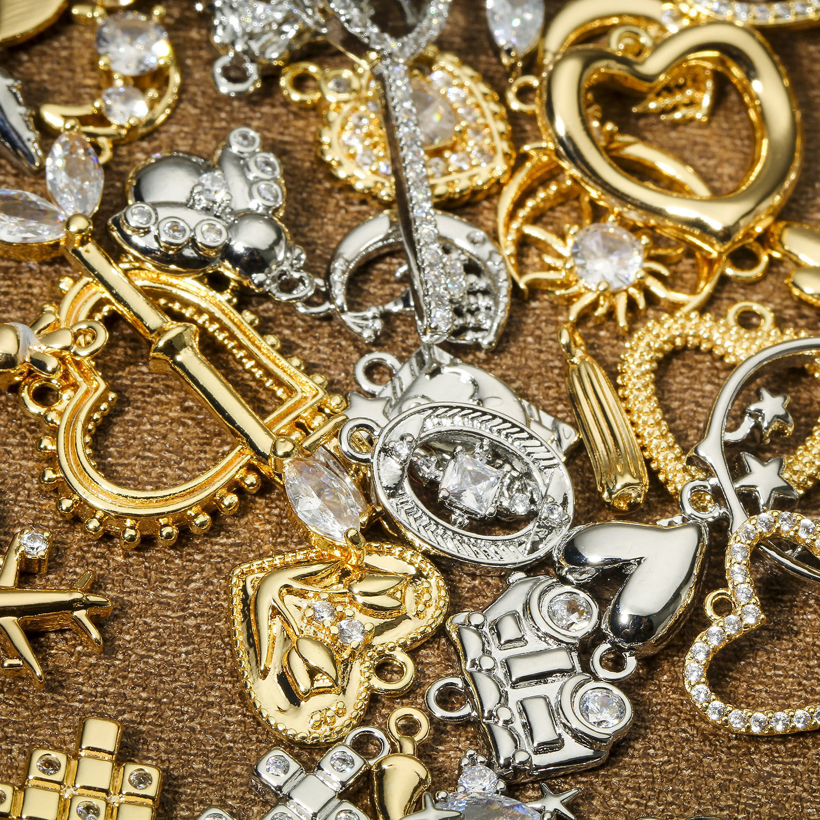 Picture of Brass Insect Charms Real Gold Plated Bee Animal 3D Clear Cubic Zirconia 12.5mm x 11mm
