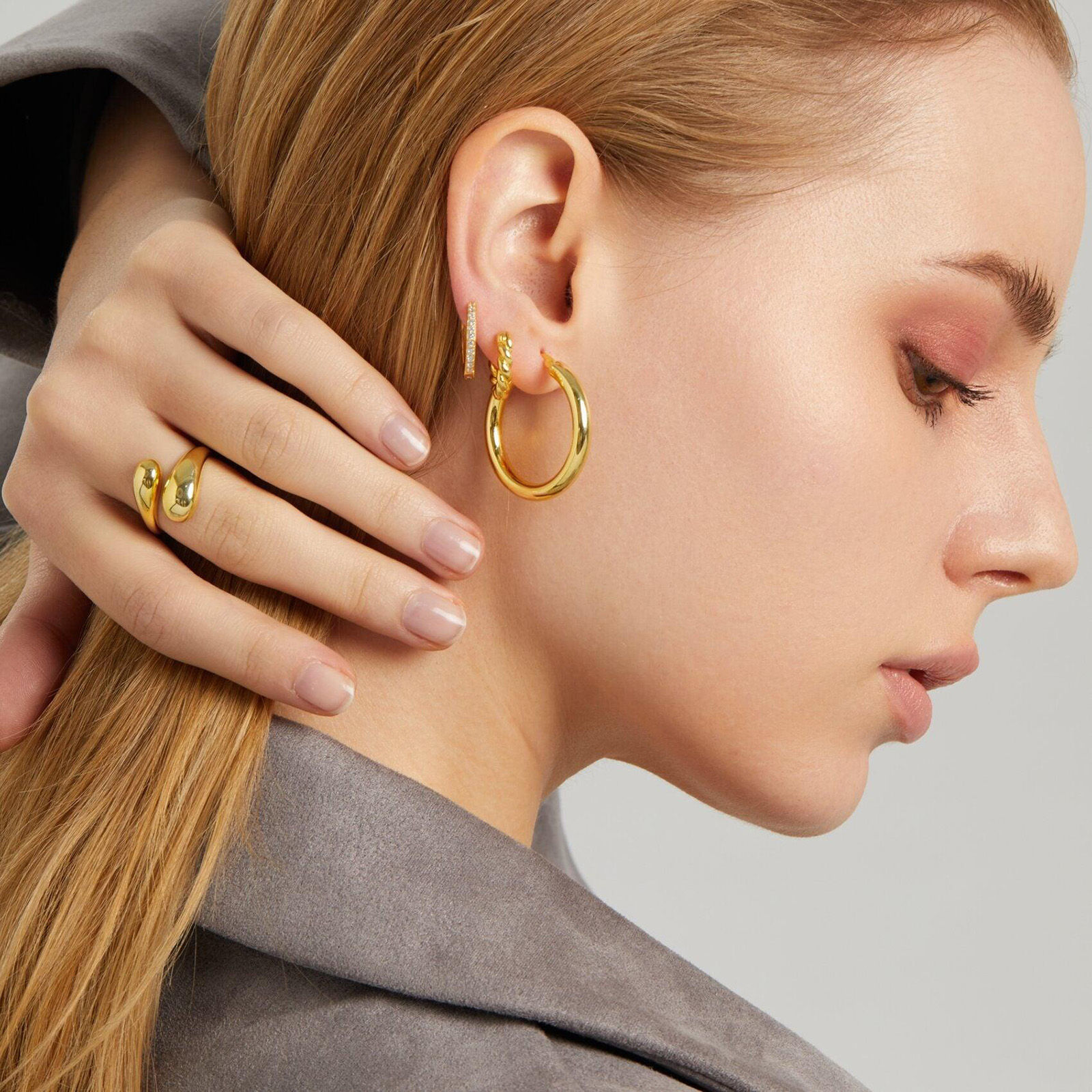 Изображение 1 ШТ Экологически чистое вакуумное покрытие Стильный Простой Разноцветный 304 Нержавеющая Сталь Открытый водяная капля Кольца Для женщин Партия