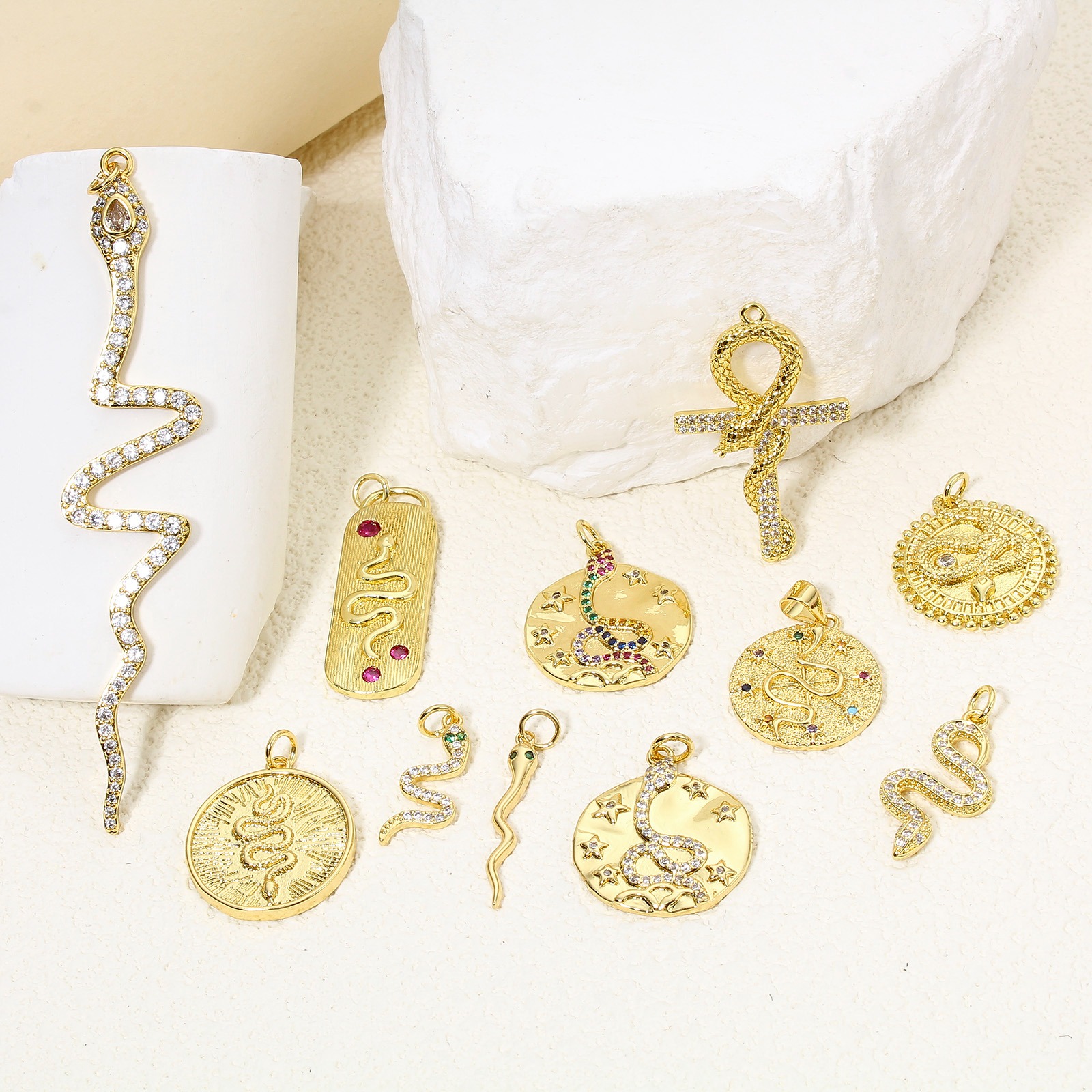 Picture of Eco-friendly Brass Pendants 18K Real Gold Plated Snake Animal Micro Pave Clear Cubic Zirconia