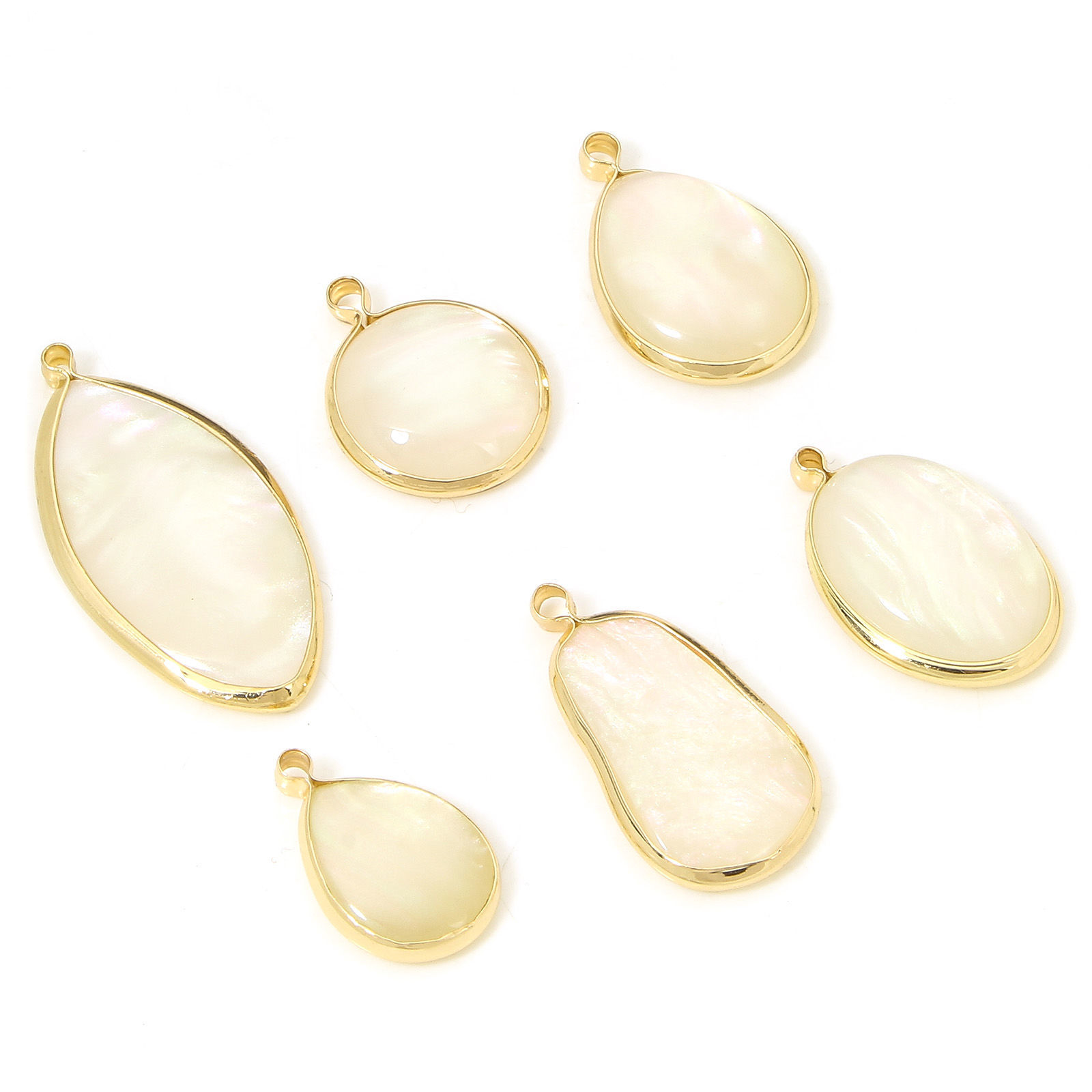 Image de 2 Pcs Breloques Géométrique en Coquille Naturelle & Laiton Doré