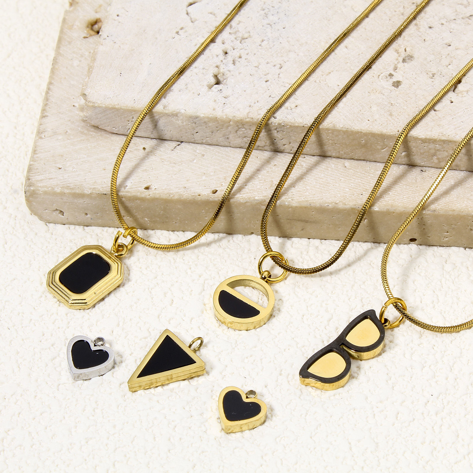 Picture of Eco-friendly Vacuum Plating 304 Stainless Steel & Acrylic Simple Charms Multicolor Black Heart Geometric