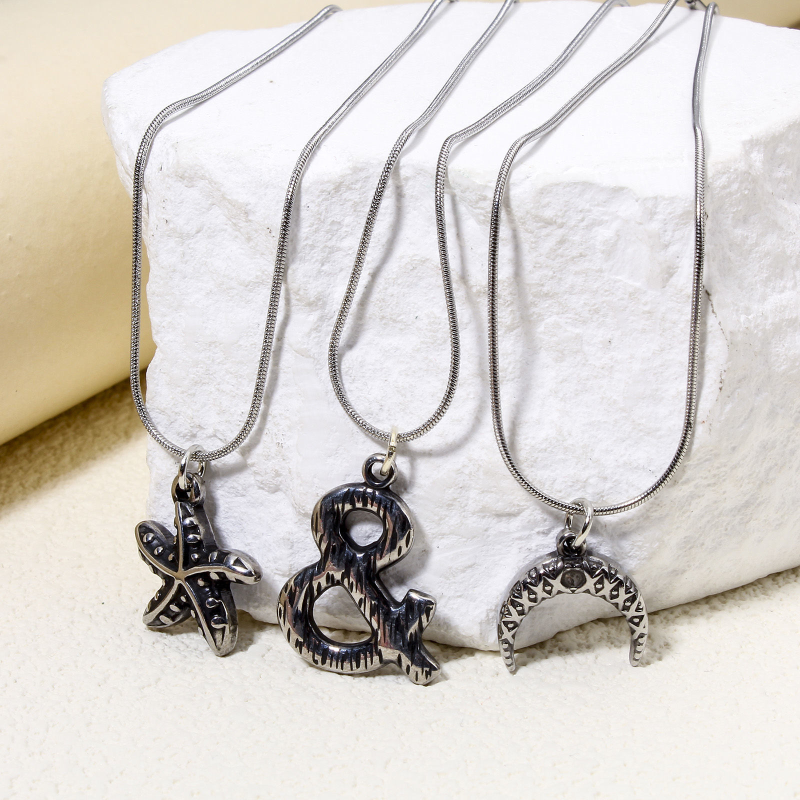Picture of Eco-friendly 304 Stainless Steel Retro Charms Gunmetal Crown