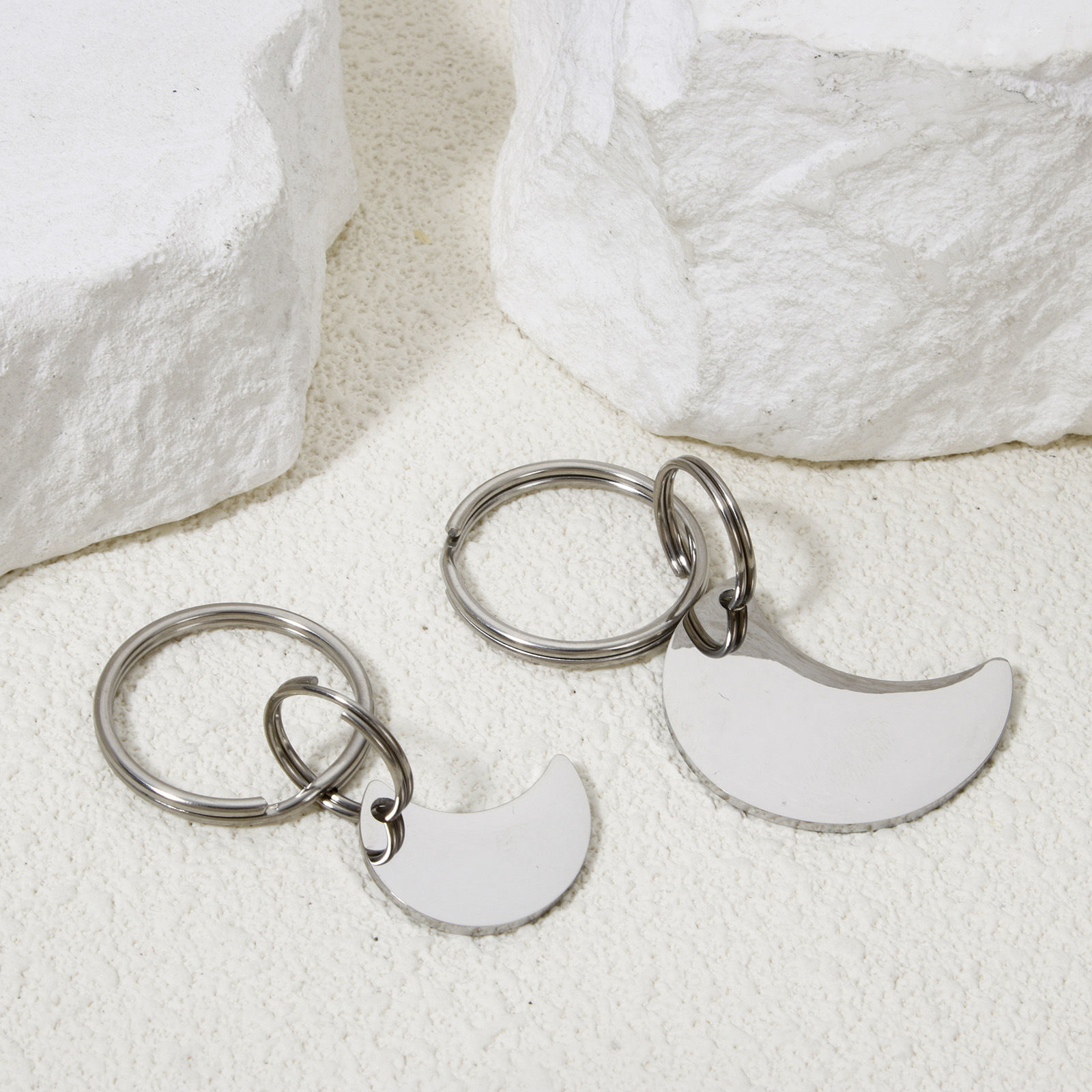 Immagine di 1 Pz 304 Acciaio Inossidabile Targhetta Identificativa del Collare per Cani Etichette di Stampaggio Vuote Anello Portachiavi Tono Argento Luna Lucidatura a Specchio