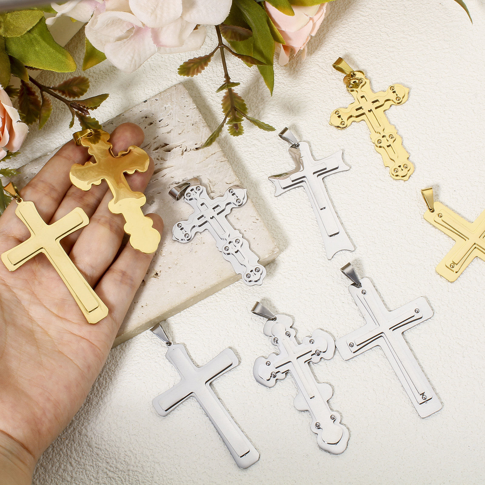 Picture of Vacuum Plating 304 Stainless Steel Charms Cross With Snap Clasp