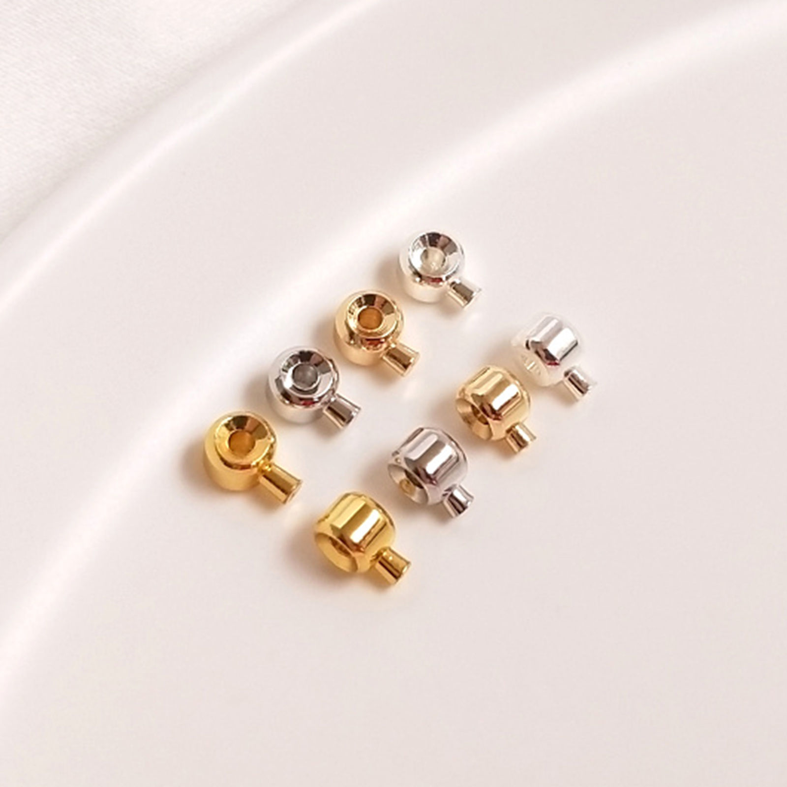 5 個 エコフレンドリー 真鍮 ブレスレットネックレスエンド用のクリンプビーズストッパー、ジュエリーメイキングアクセサリー 多色 バレル 3mm x 2.5mm、 の画像