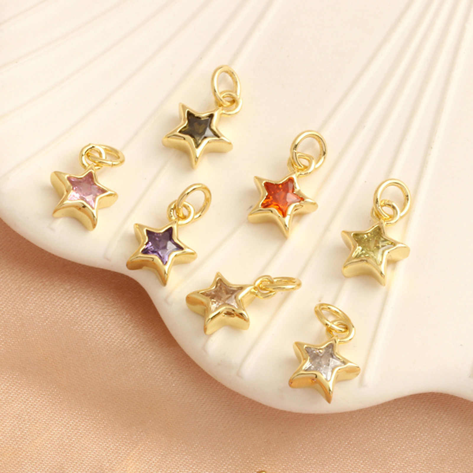 Image de 2 Pcs Breloques Galaxie en Laiton Etoile Plaqué Or 18K à Zircone Cubique Multicolore 10mm x 8mm