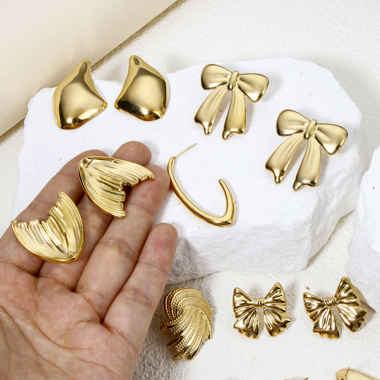 Picture of 1 Pair Vacuum Plating 304 Stainless Steel Ear Post Stud Earrings 18K Gold Plated Bowknot With Stoppers