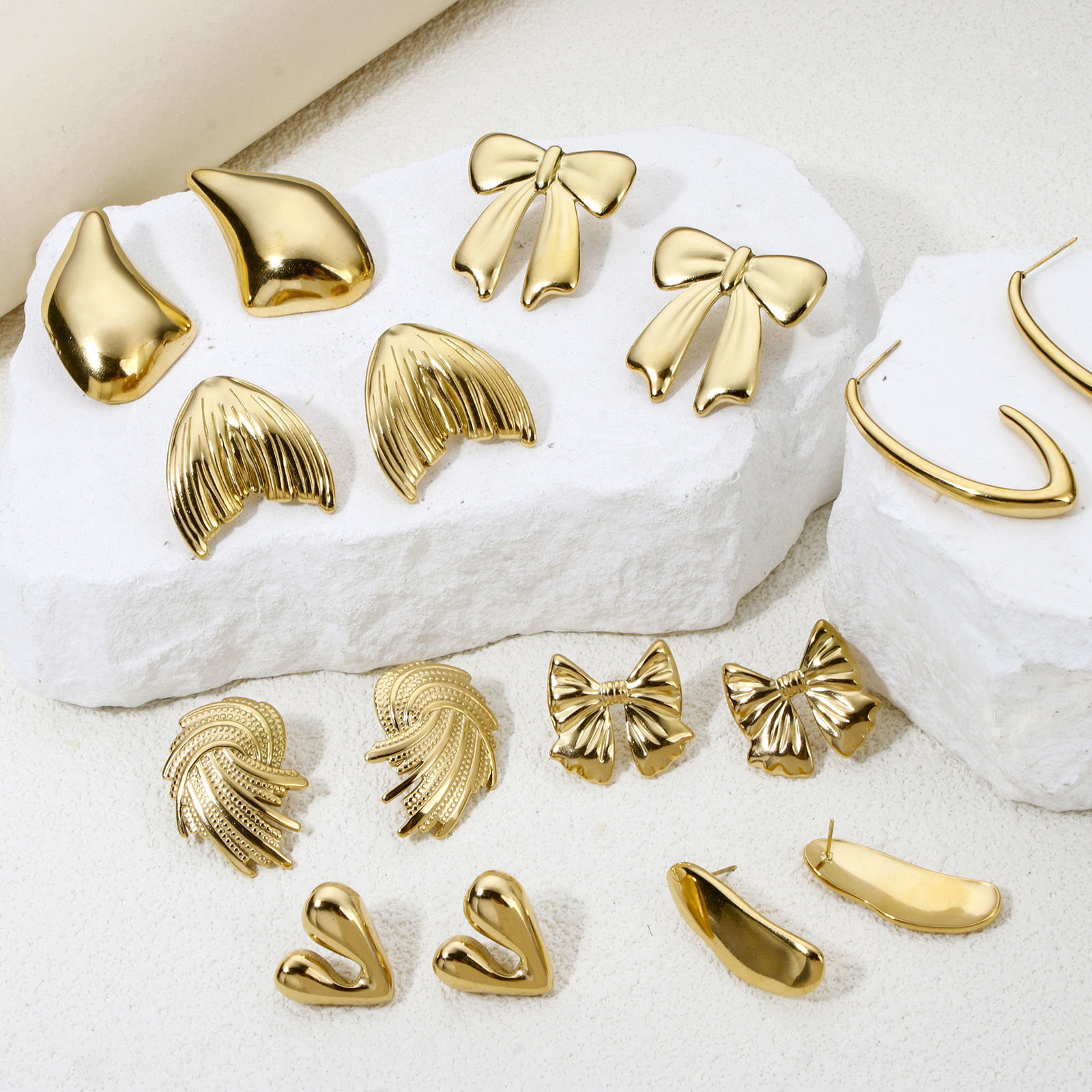 Picture of 1 Pair Vacuum Plating 304 Stainless Steel Ear Post Stud Earrings 18K Gold Plated Bowknot With Stoppers