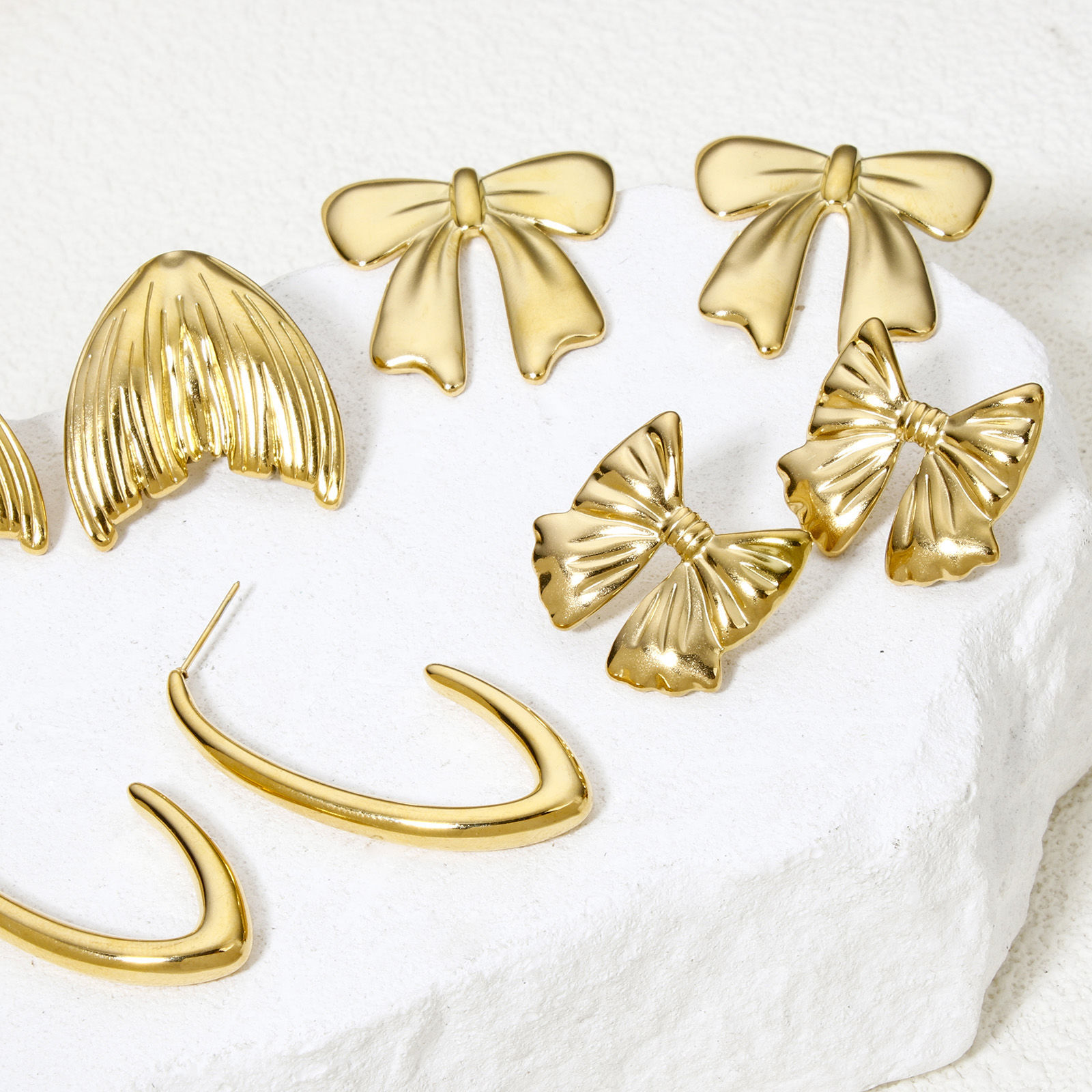 Picture of 1 Pair Vacuum Plating 304 Stainless Steel Ear Post Stud Earrings 18K Gold Plated Bowknot With Stoppers