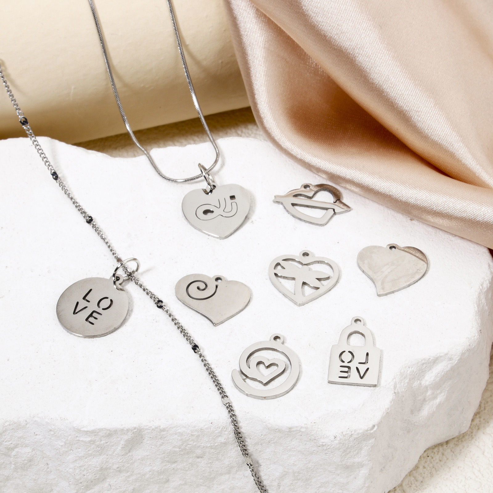 Image de 5 Pcs Breloques en 201 Acier Inoxydable Respectueux de la Nature La Saint Valentin Cœur Argent Mat Spiral Creux