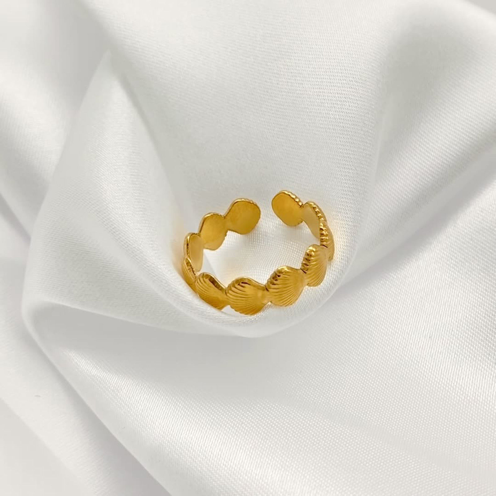 Picture of Vacuum Plating 304 Stainless Steel Ocean Jewelry Open Adjustable Rings Gold Plated Shell Streak