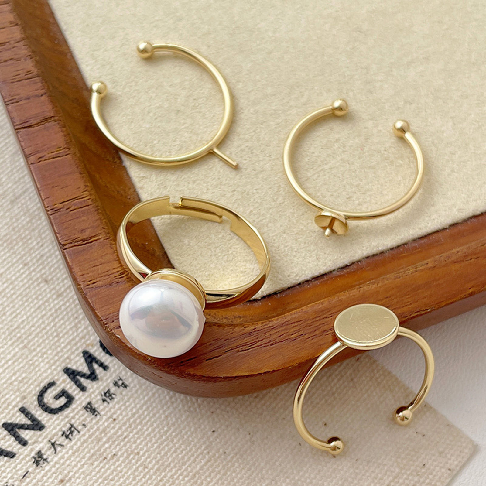 Bild von 5 Stück Hypoallergen Messing Einfach Offen Halbmontierter Ring für die DIY-Perlenfassung Bunt