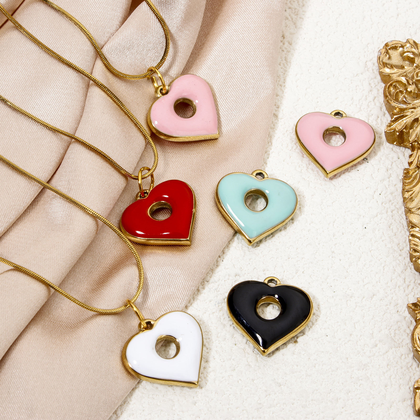 Picture of Vacuum Plating 304 Stainless Steel Valentine's Day Charms Gold Plated Multicolor Heart Circle Ring Enamel