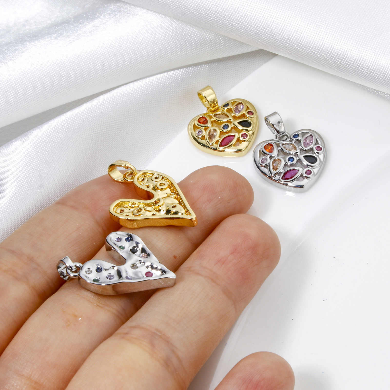 Bild von 1 Stück Messing Valentinstag Charms Bunt Herz Bunt Zirkonia