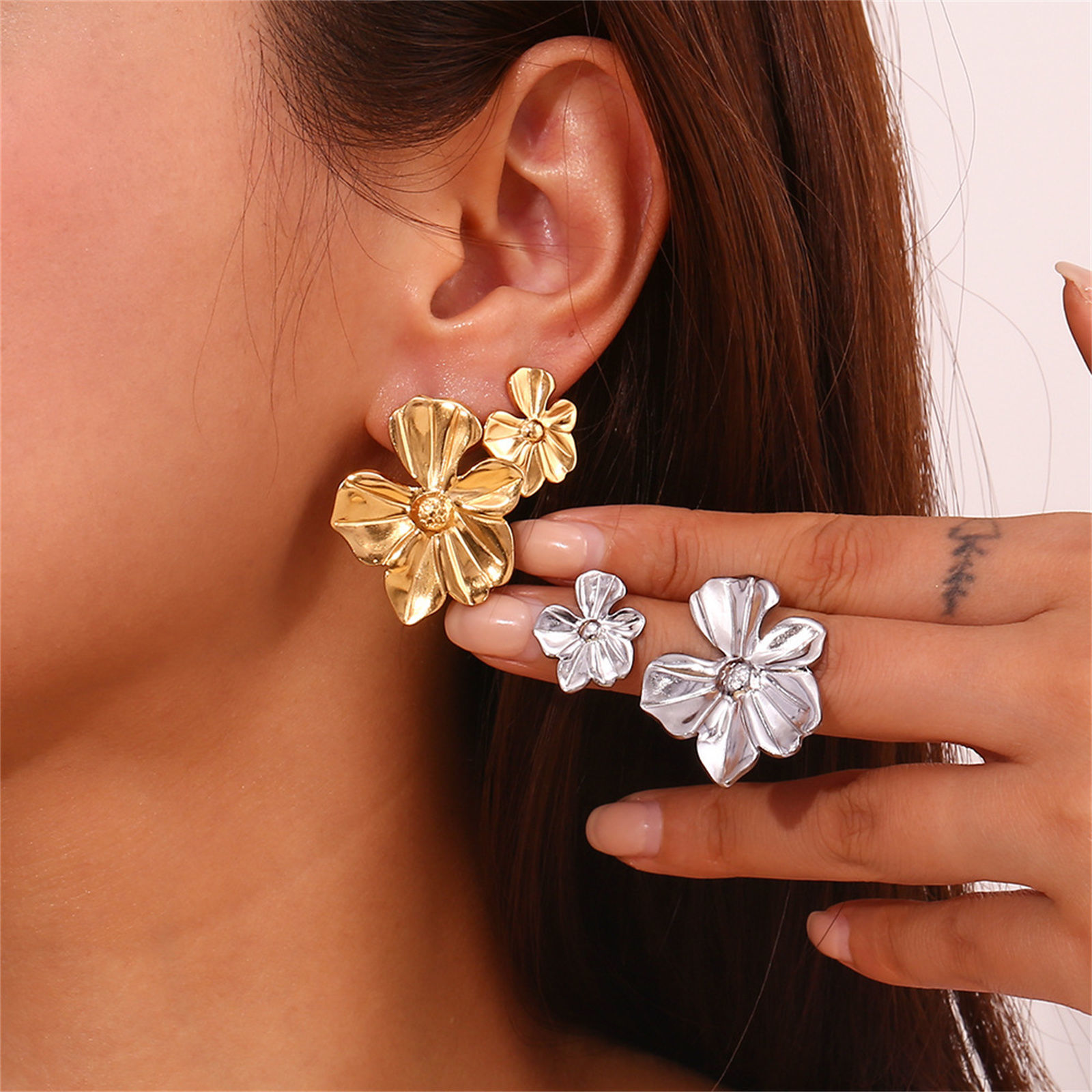 Bild von 1 Paar Umweltfreundlich Stilvoll Echtgold plattiert 316L Edelstahl Blumen Ohrring Ohrstecker Für Frauen