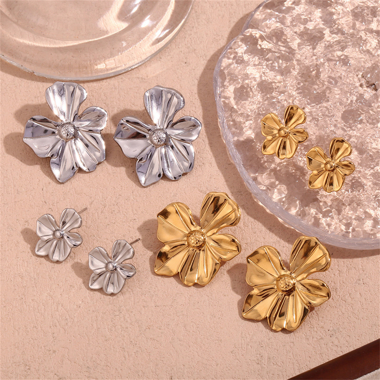 Bild von 1 Paar Umweltfreundlich Stilvoll Echtgold plattiert 316L Edelstahl Blumen Ohrring Ohrstecker Für Frauen