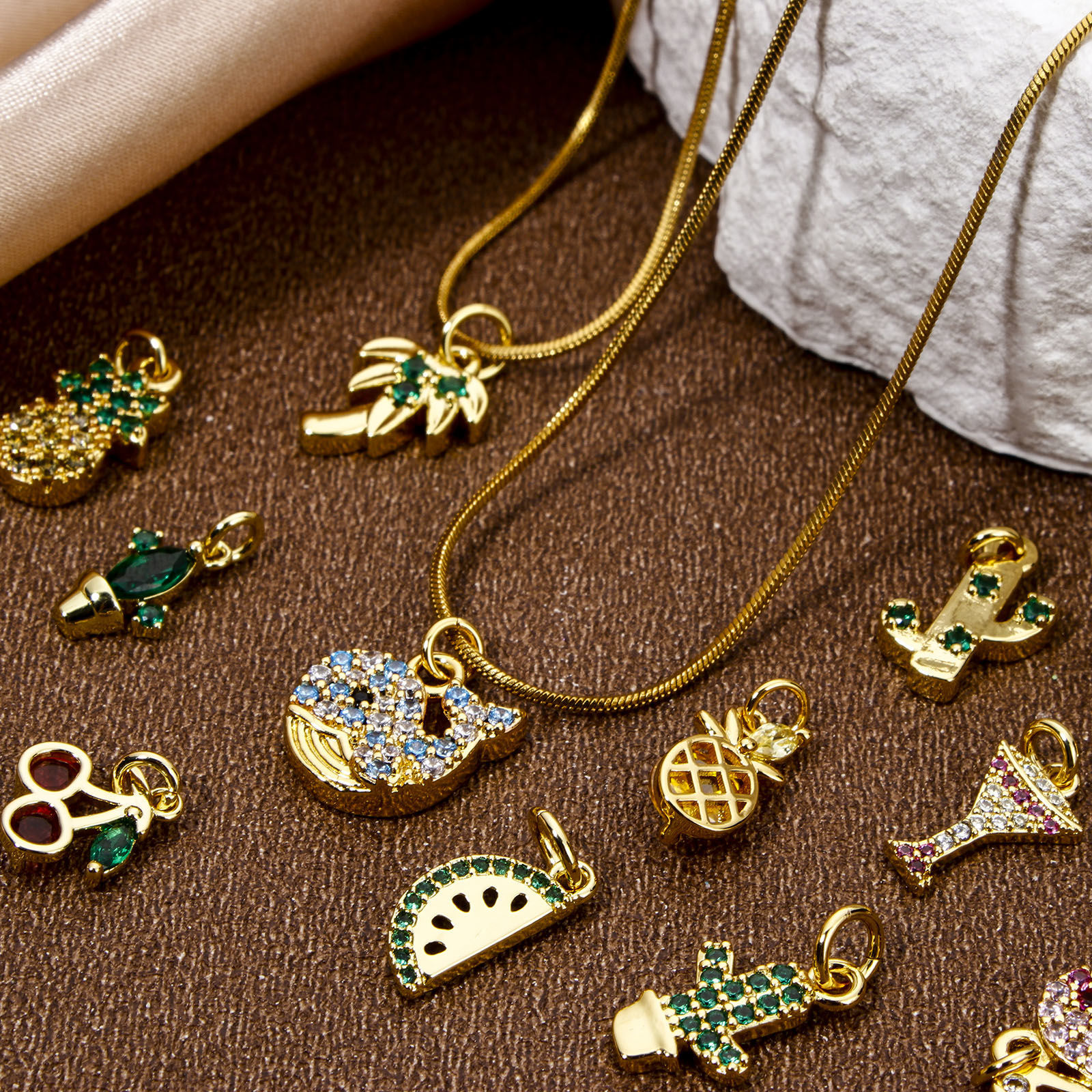 Image de 1 Pièce Breloques en Laiton Respectueux de la Nature Fruits Plaqué Or Véritable 18K Arbres Micro Pave