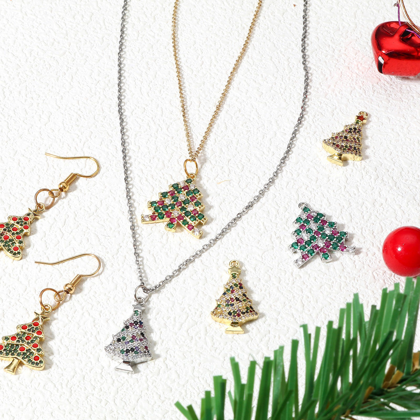 Bild von Messing Charms Weihnachten Weihnachtsbaum Micro Pave Bunt Zirkonia