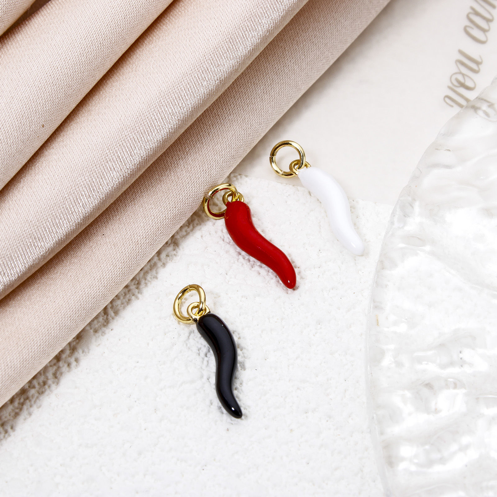 Picture of Eco-friendly Brass Charmes 18K Real Gold Plated Multicolor Chili Enamel 3D 21mm x 4.5mm