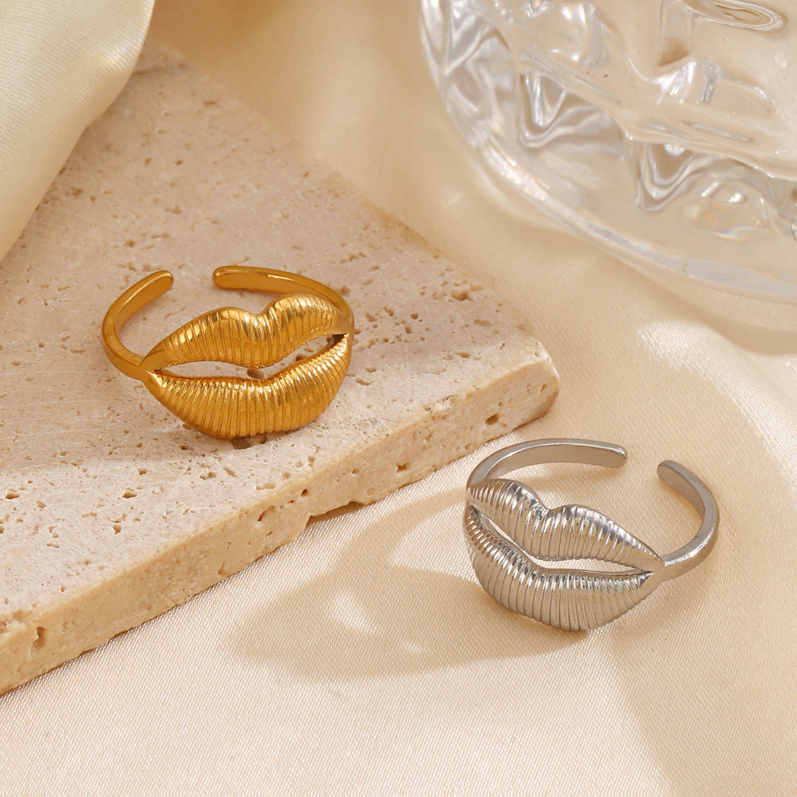 Bild von Stilvoll Einfach Bunt 304 Edelstahl Offen Lippe Ring Für Frauen 17mm x 11mm