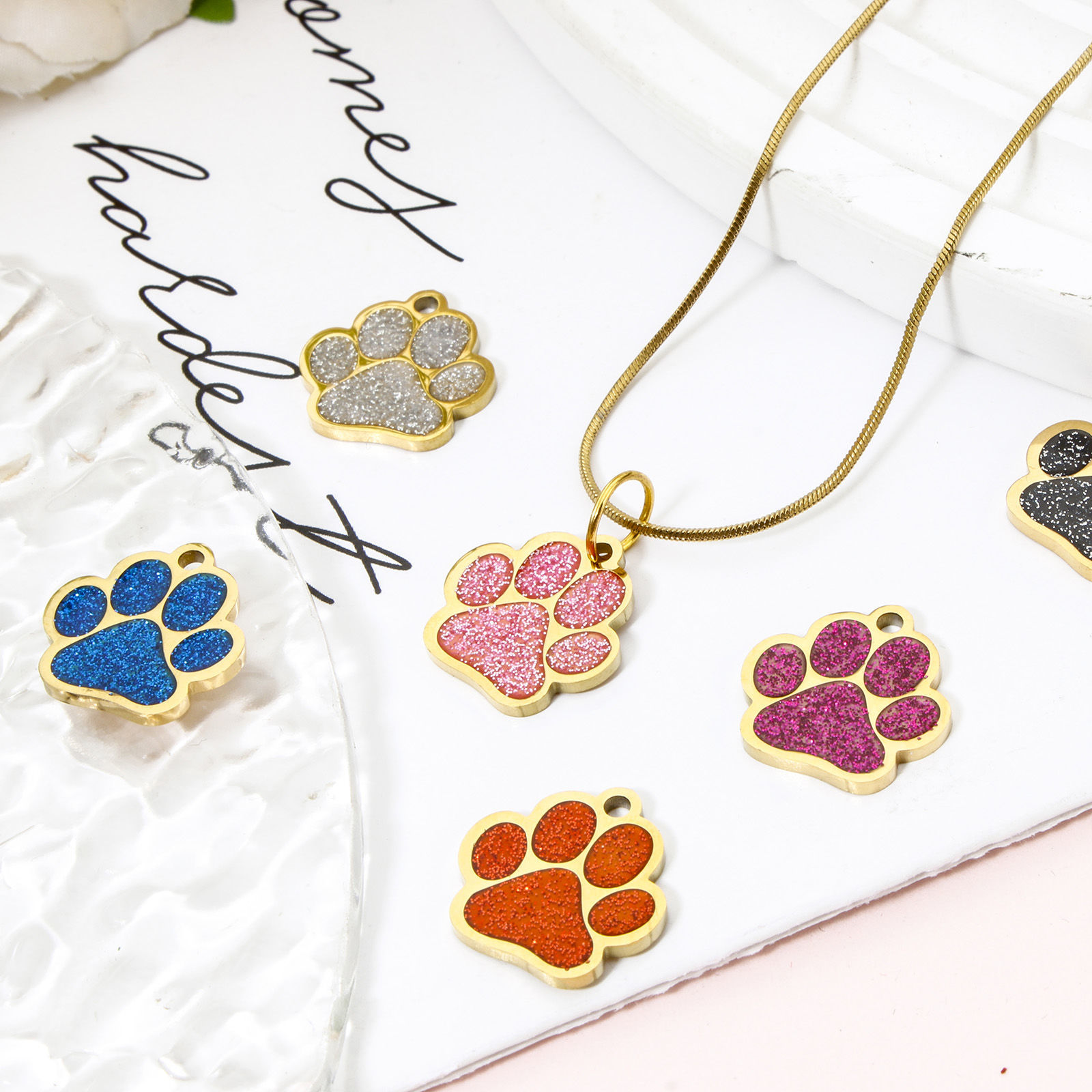 Image de 1 Pièce Breloques en 304 Acier Inoxydable Mémorial d'Animaux Domestiques Griffe de Patte de Chien Doré Multicolore Paillette Émail 15mm x 15mm