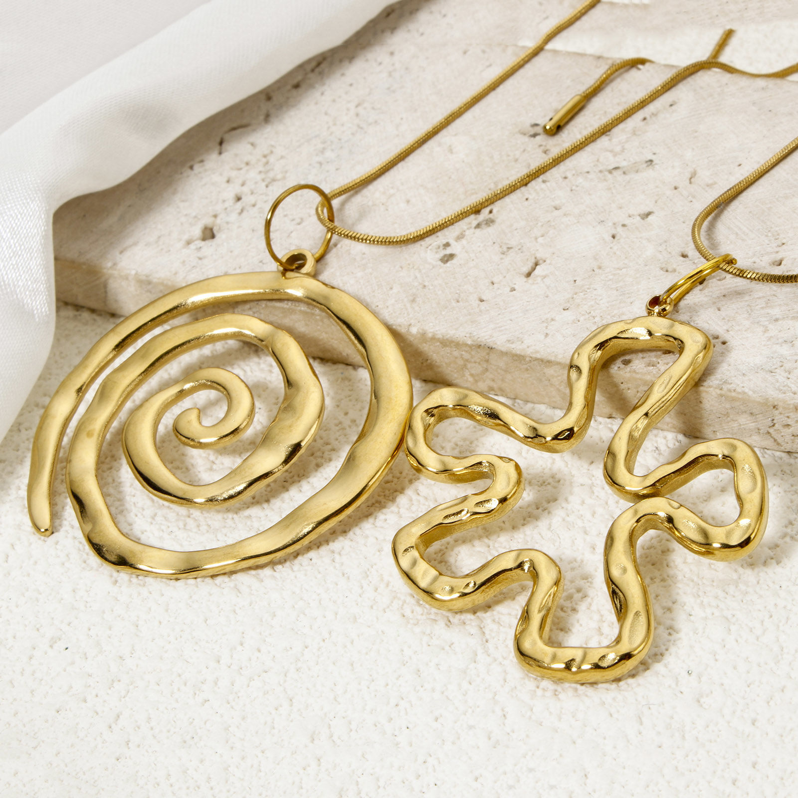 Picture of Eco-friendly Vacuum Plating 304 Stainless Steel Galaxy Pendants 18K Real Gold Plated Sun Moon
