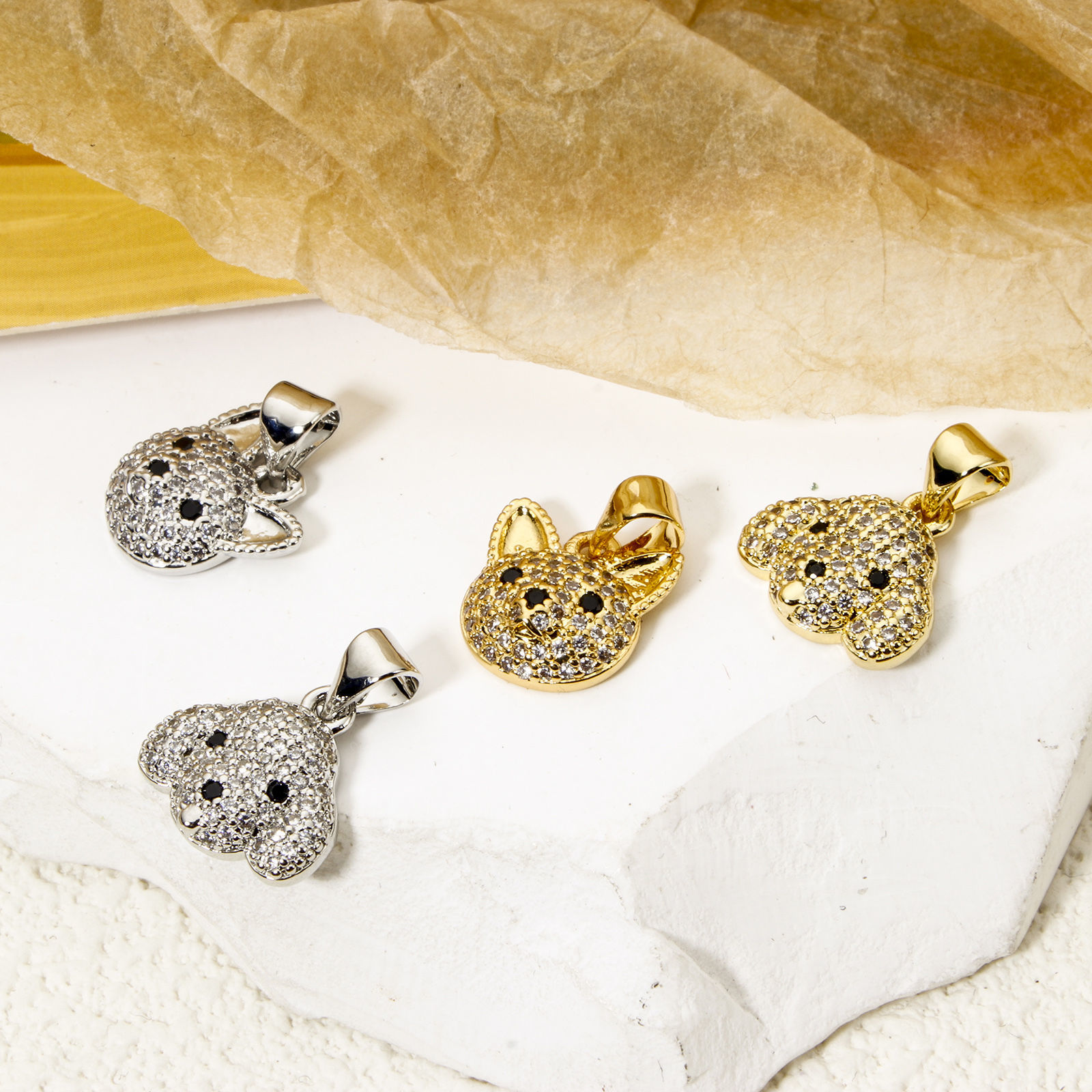 Image de 1 Pièce Pendentif Breloque Micro Pave en Laiton Chat Multicolore Chien à Zircone Cubique Clair