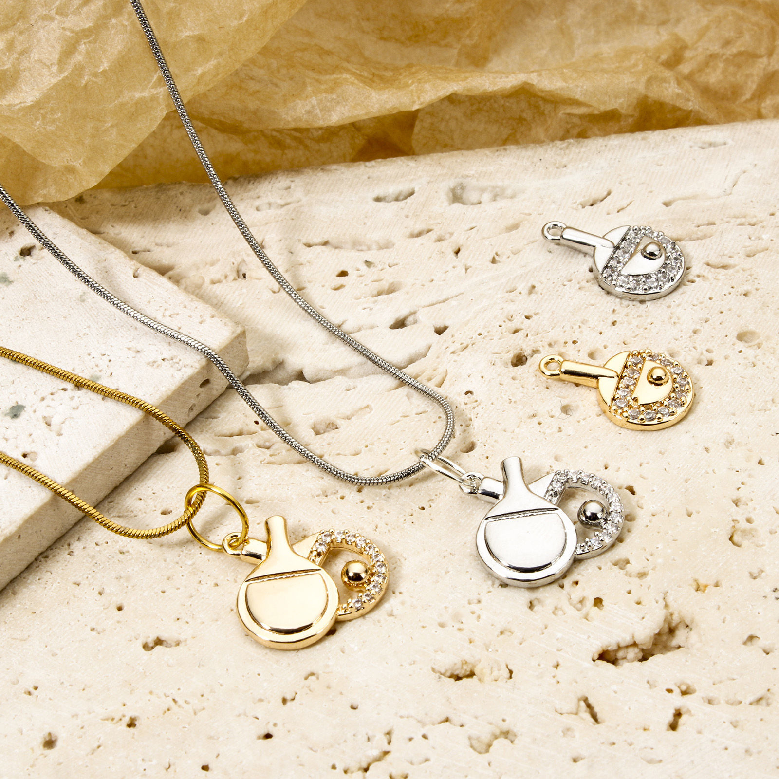 Bild von Umweltfreundlich Messing Charms Echtgold plattiert Schläger Tischtennis Micro Pave Klar Zirkonia