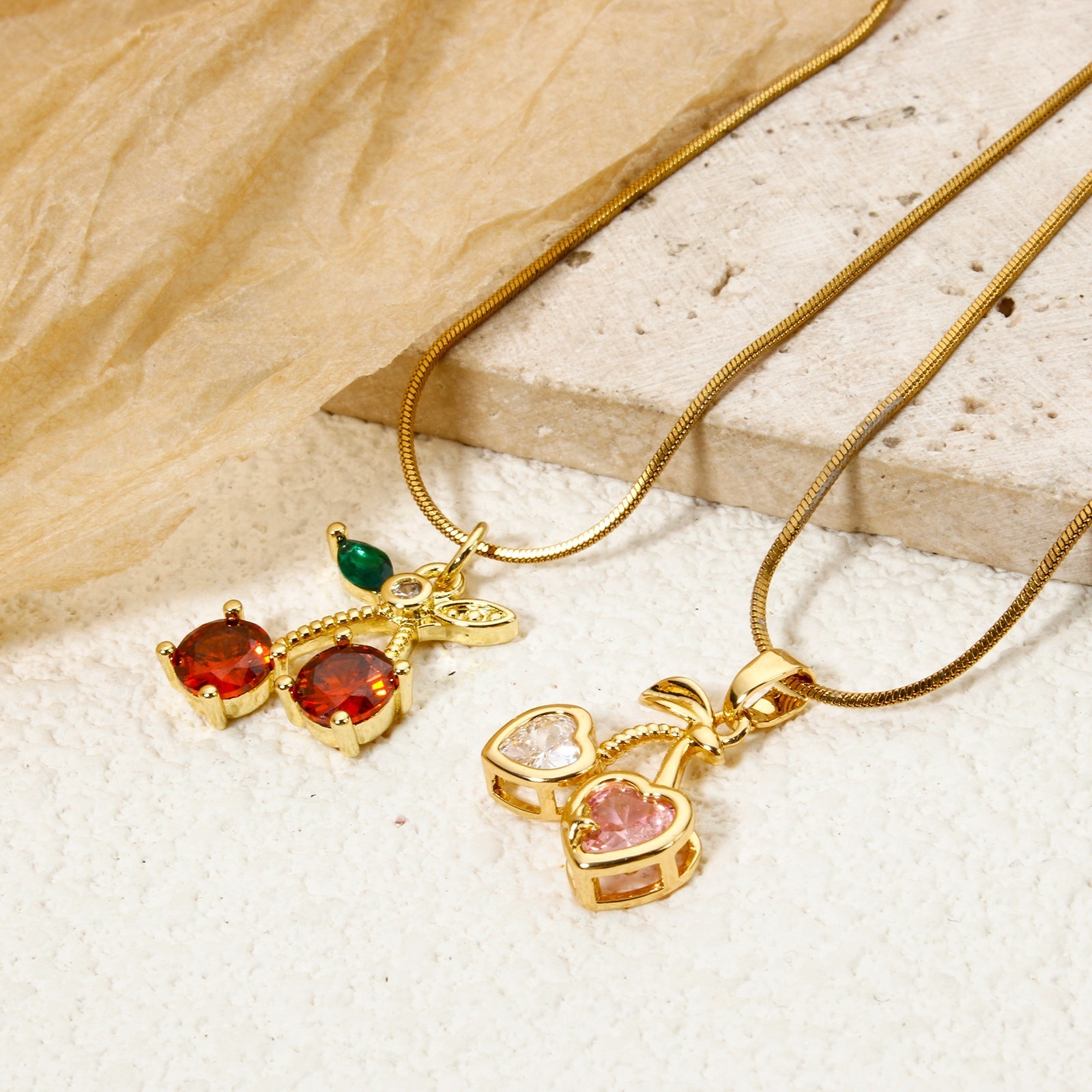 Image de 2 Pcs Pendentif Breloque en Laiton Plaqué Or Véritable Cerise