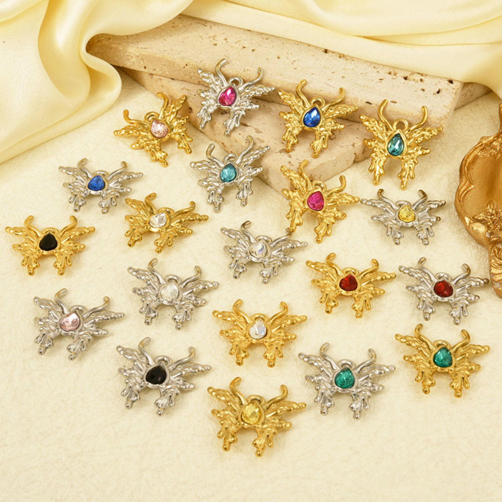 Immagine di 2 Pz 304 Acciaio Inossidabile Insetto Ciondoli Farfalla Multicolore Strass 24mm x 22mm