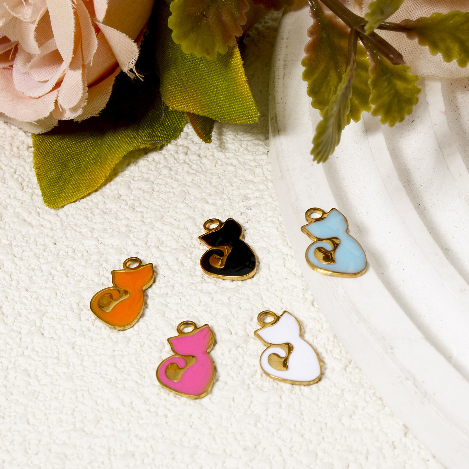 Picture of Vacuum Plating Pet Silhouette Charms 18K Gold Plated Enamel Cat Animal 15mm x 8mm