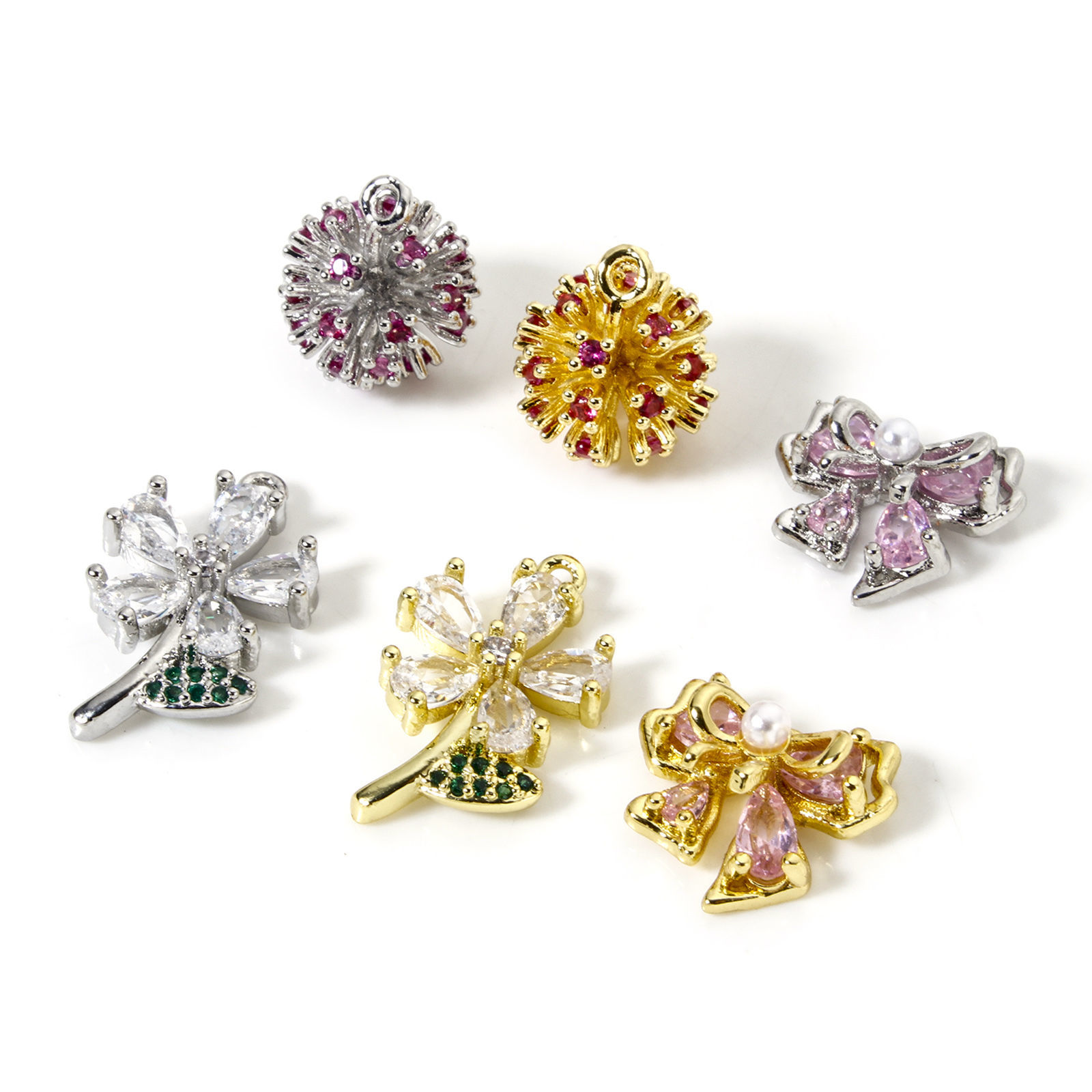 Image de 1 Pièce Breloques en Laiton Fleur Nœuds Papillons à Zircone Cubique Multicolore
