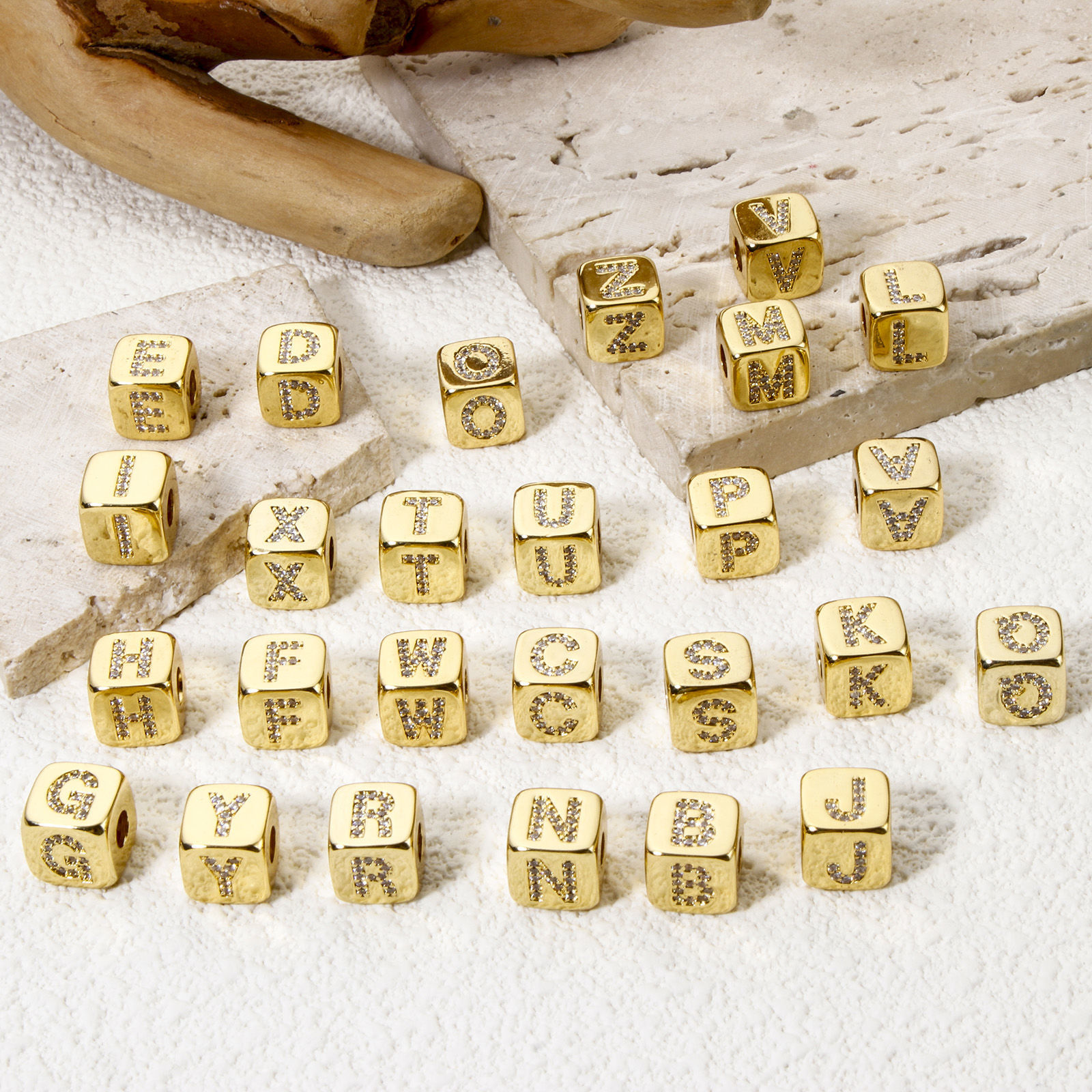 Immagine di 1 Pz Ecologico Ottone Perline per la Creazione di Gioielli con Fai-da-te 18K Vero Oro Placcato Cubo Lettera Maiuscola Micro Spianare Trasparente Cubic Zirconiae 9mm x 9mm, Buco: Circa 3.5mm