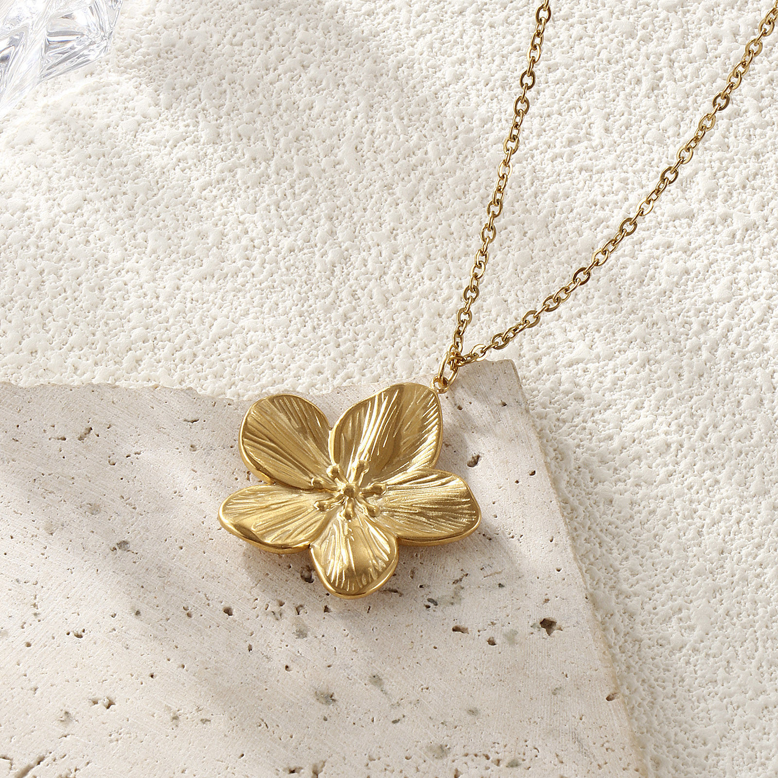 Picture of Eco-friendly PVD Vacuum Plating Stylish Pastoral Style 18K Real Gold Plated 304 Stainless Steel Link Cable Chain Flower Pendant Charm Necklace For Women Gift 45cm(17.7") + 5cm(2") long