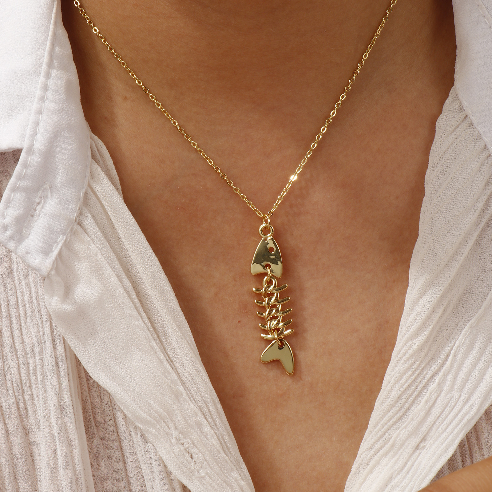 1 本 エコフレンドリー ボヘミア 海ジュエリー 18Kリアルゴールドメッキ 真鍮 ボールチェーン 魚 ペンダントネックレス ユニセックス 男女兼用 プレゼント 45cm + 5cm長さ、 の画像