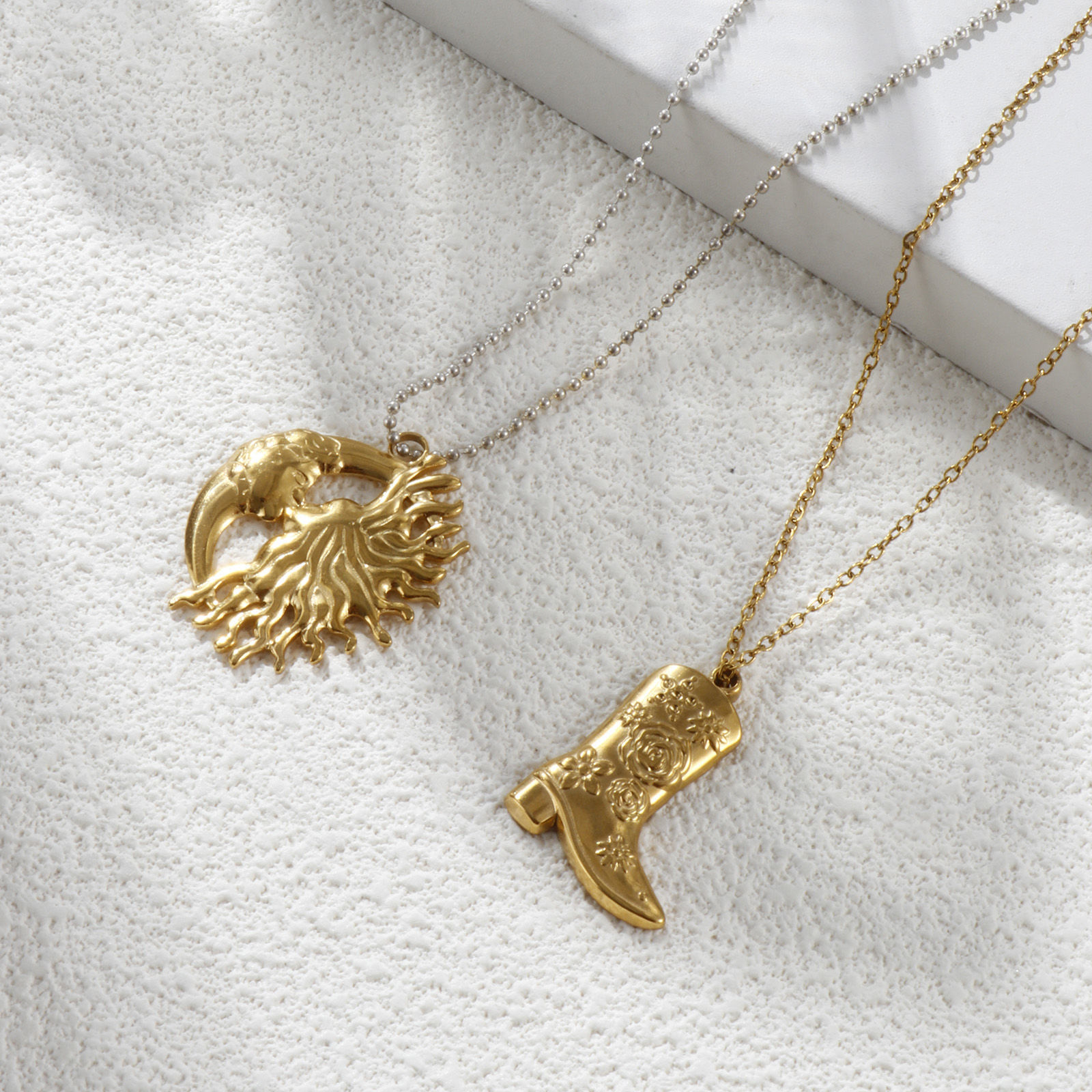 Picture of Eco-friendly PVD Vacuum Plating 304 Stainless Steel Charms 18K Real Gold Plated Ex Voto Heart Boots