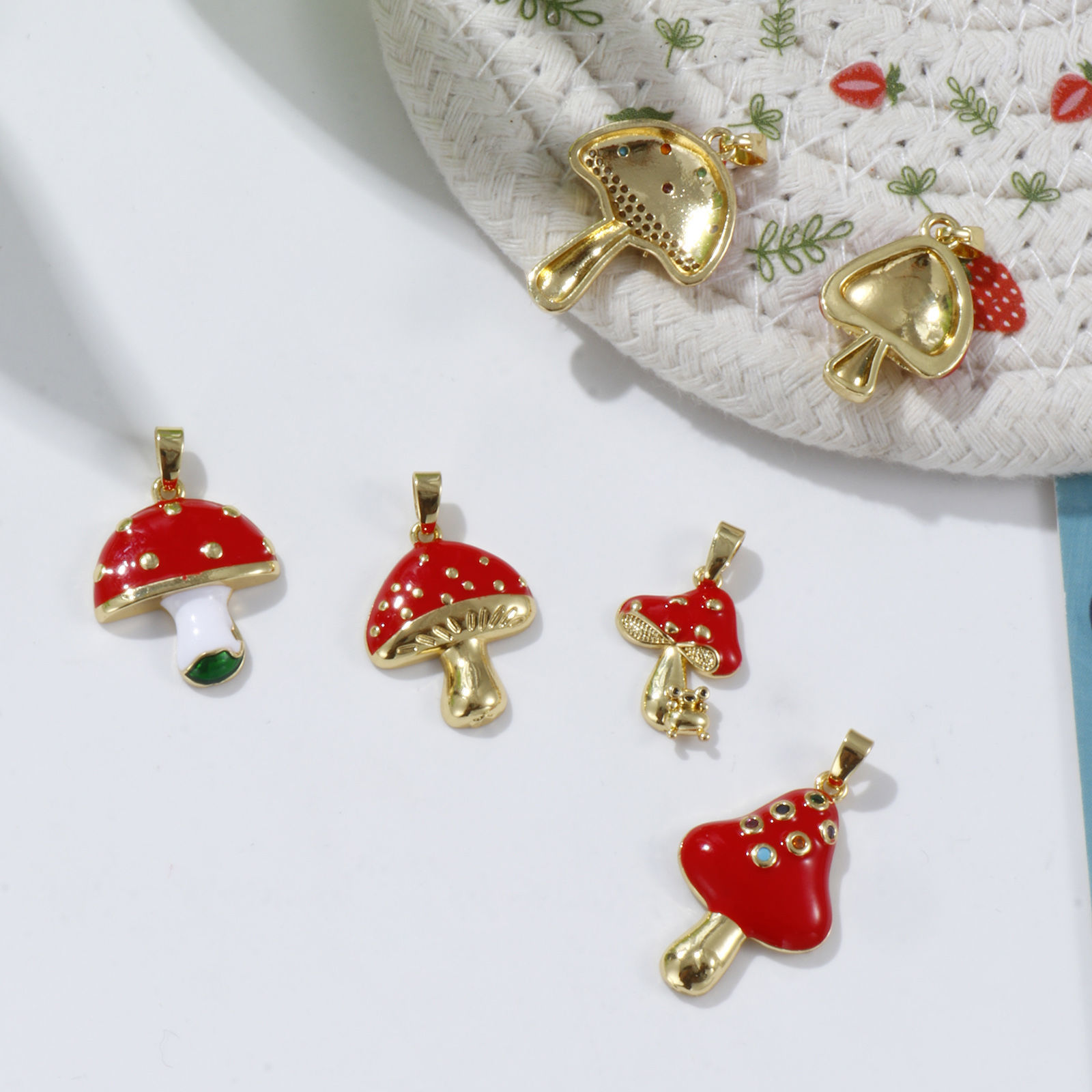 Picture of Eco-friendly Brass Charm Pendant 18K Real Gold Plated Red Mushroom Enamel