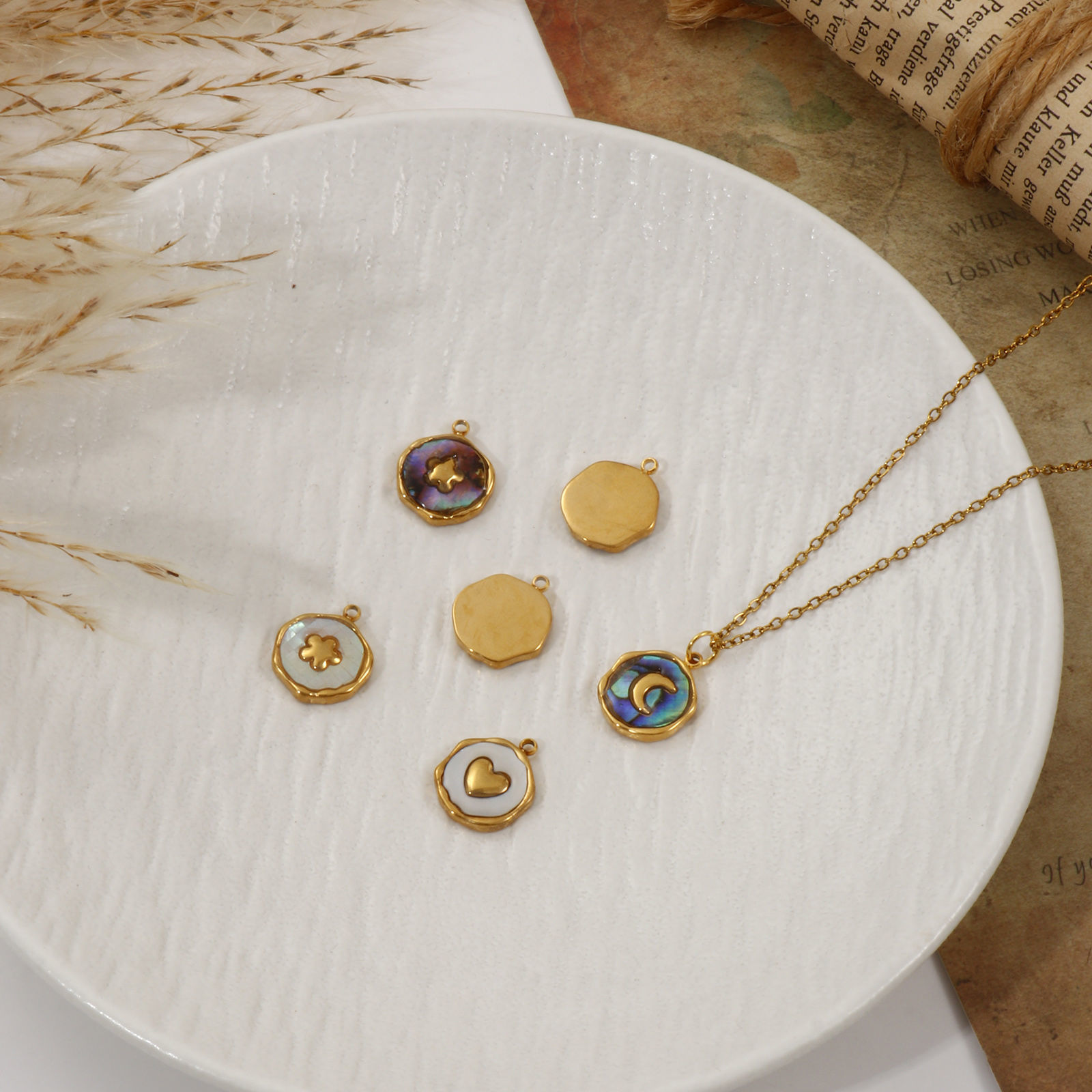 Picture of 2 PCs Eco-friendly PVD Vacuum Plating 304 Stainless Steel & Natural Shell Charms 18K Real Gold Plated
