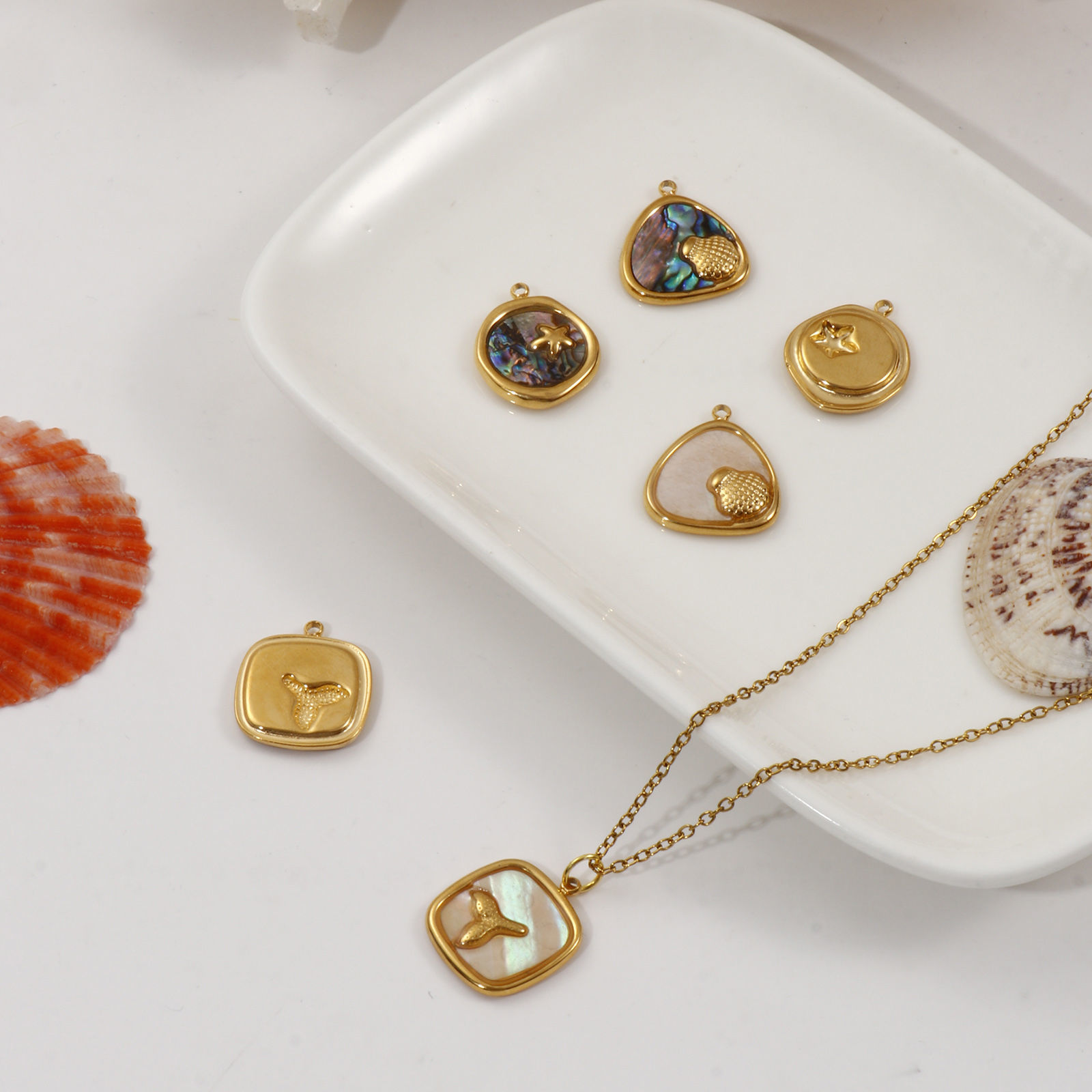 Picture of 1 Piece Eco-friendly PVD Vacuum Plating 304 Stainless Steel & Natural Shell Charms 18K Real Gold Plated