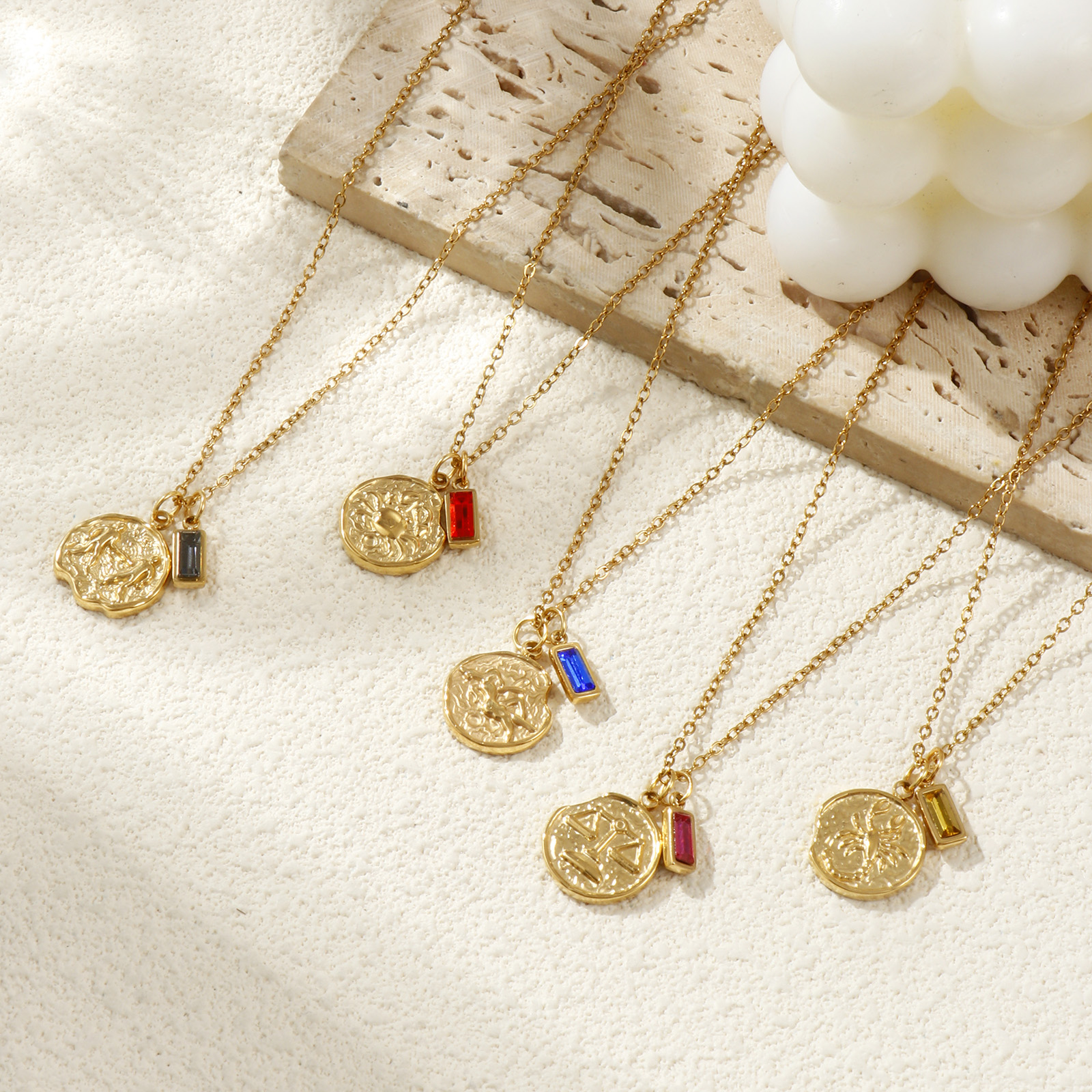 Изображение 18K настоящее золото с покрытием Кабельные Цепи Диск Ожерелье с подвеской, 304 Нержавеющая Сталь 45см + 5см, Знак Зодиака Камень рождения Экологичное вакуумное PVD-покрытие, 1 ШТ