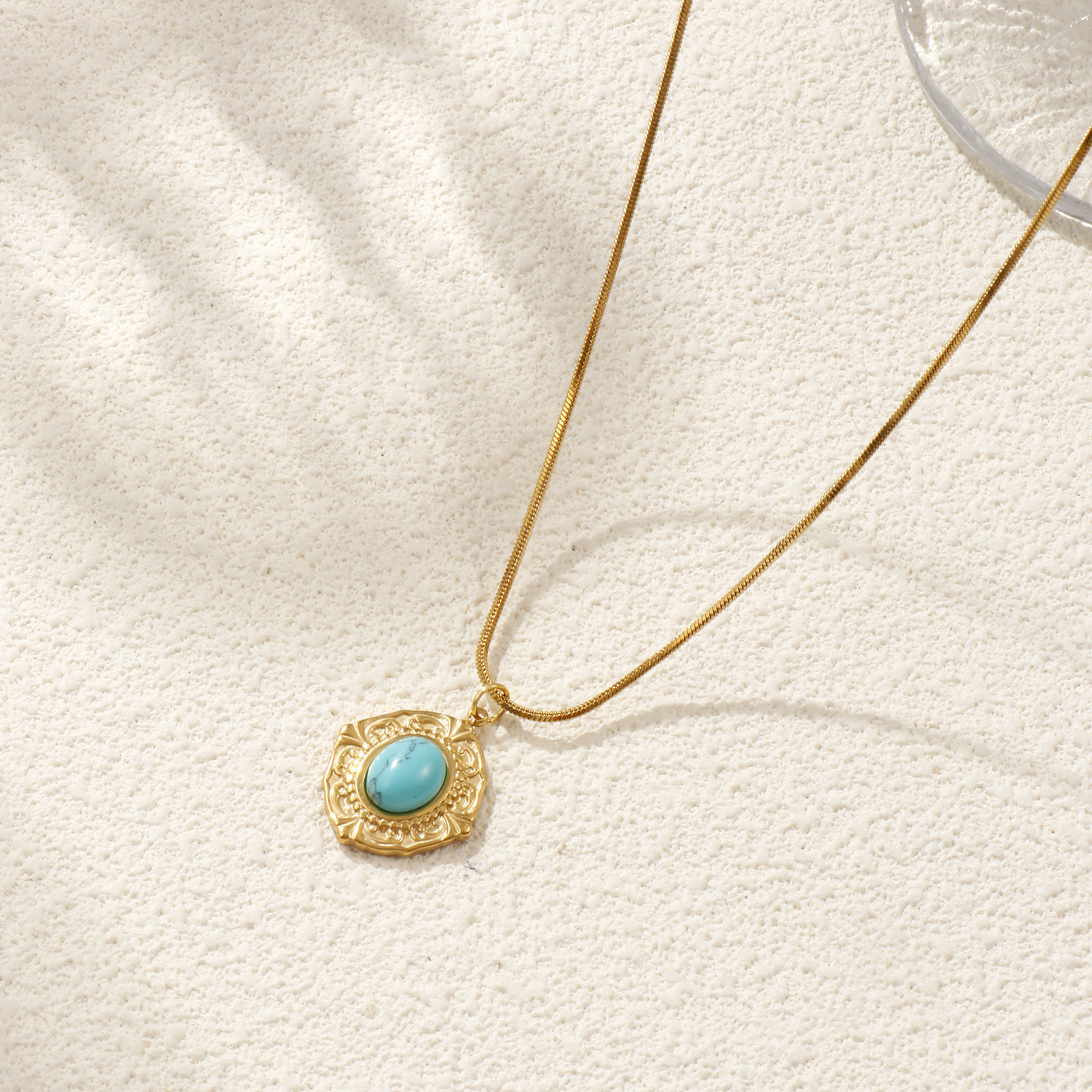 Bild von 18K Echtgold plattiert Quadratische Schlangenkette Anhänger Halskette, 304 Edelstahl 45cm + 5cm, Für Frauen, Cyan Mit Harz Imitat Howlith Cabochons, Böhmischer Stil Ethnischer Stil Geschenk, Umweltfreundliche PVD-Vakuumbeschichtung