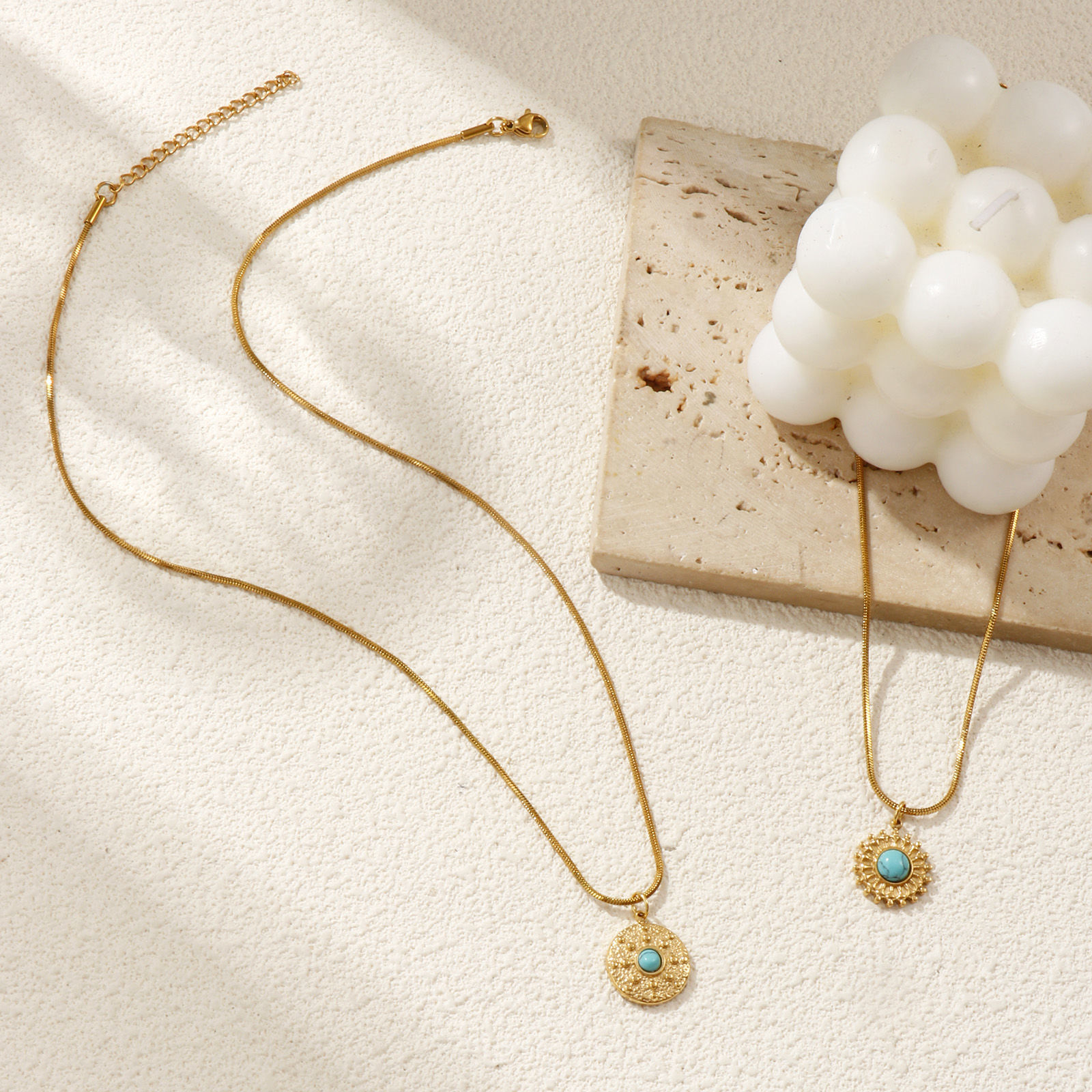 Bild von 18K Echtgold plattiert Quadratische Schlangenkette Anhänger Halskette, 304 Edelstahl 45cm + 5cm, Für Frauen, Cyan Mit Harz Imitat Howlith Cabochons, Böhmischer Stil Ethnischer Stil Geschenk, Umweltfreundliche PVD-Vakuumbeschichtung