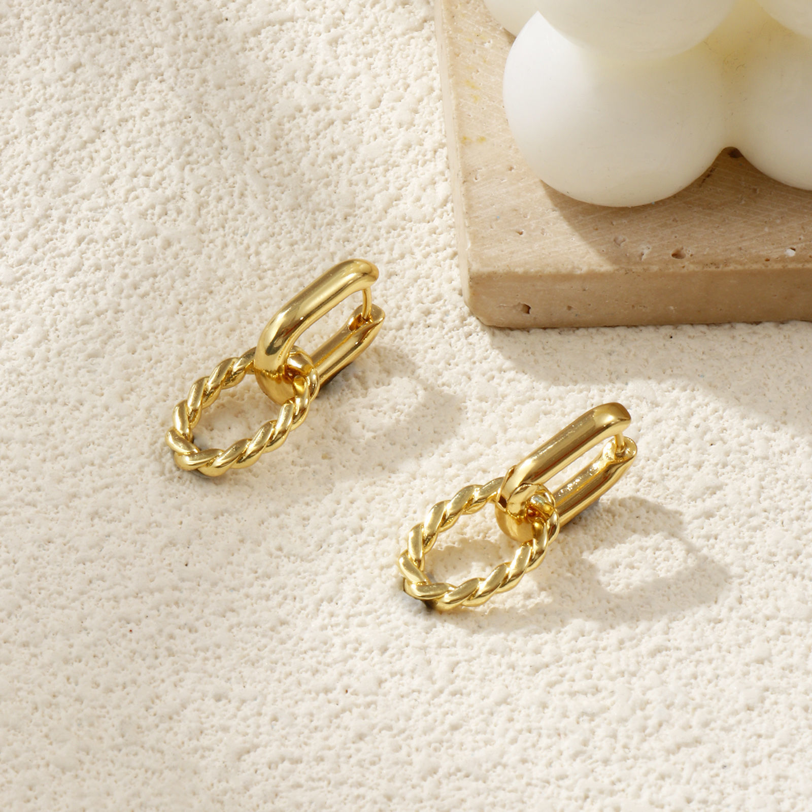 Picture of Eco-friendly Minimalist Exquisite 18K Real Gold Plated Brass Oval Earrings For Women Gift 27mm x 12mm