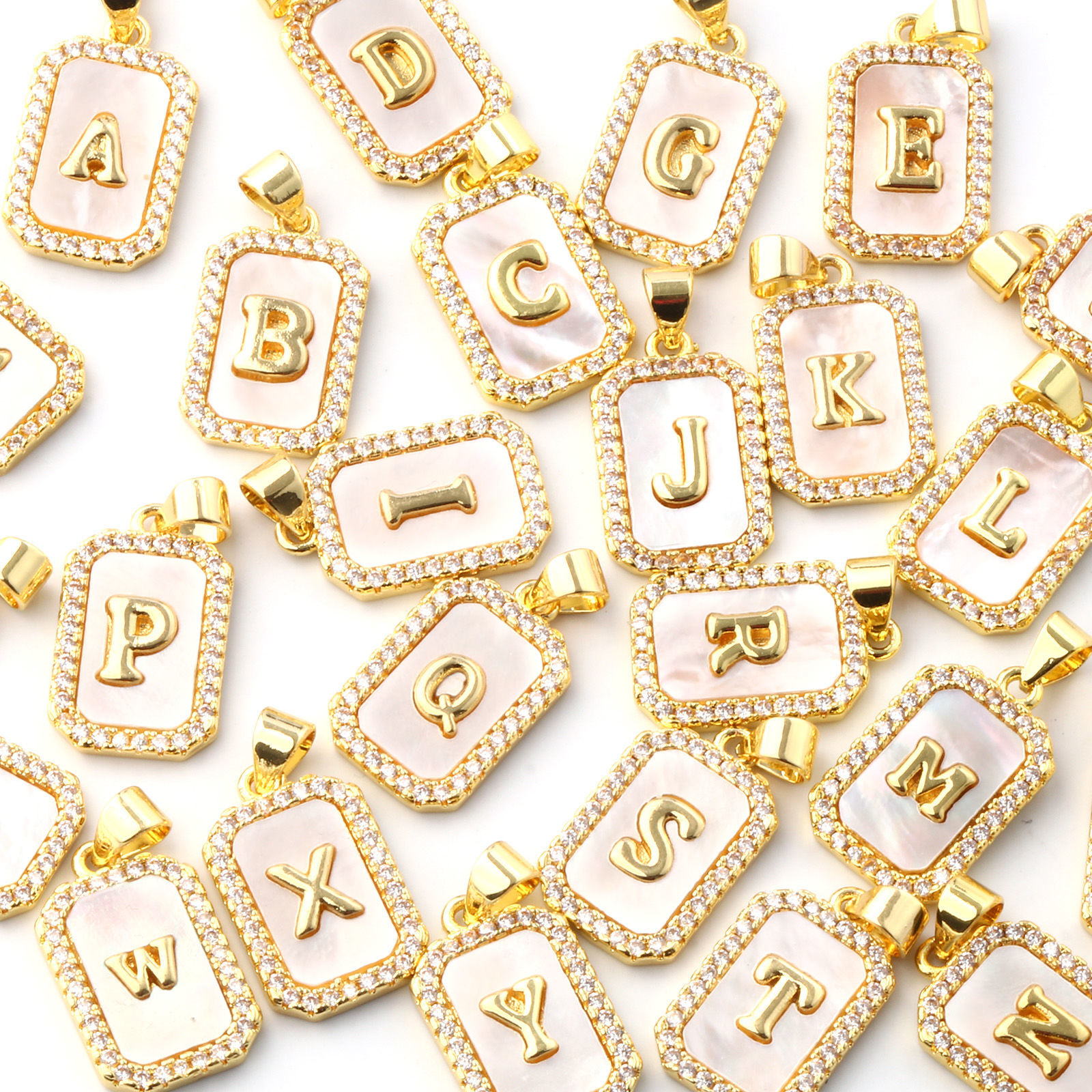 Imagen de 1 Unidad Concha Naturales & Latón Colgantes Charms Chapado en Oro de 18K Blanco Octágono Mayúscula Letra Mensaje " A-Z " Micro Pave Claro Circón Artificial 23mm x 12mm