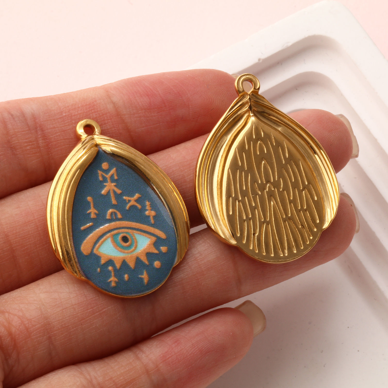Bild von Umweltfreundliche PVD-Vakuumbeschichtung 304 Edelstahl Religiös Anhänger 18K Echtgold plattiert Bunt Tropfen Böser Blick Evil Eye Gedruckt 3.2cm x 2.5cm