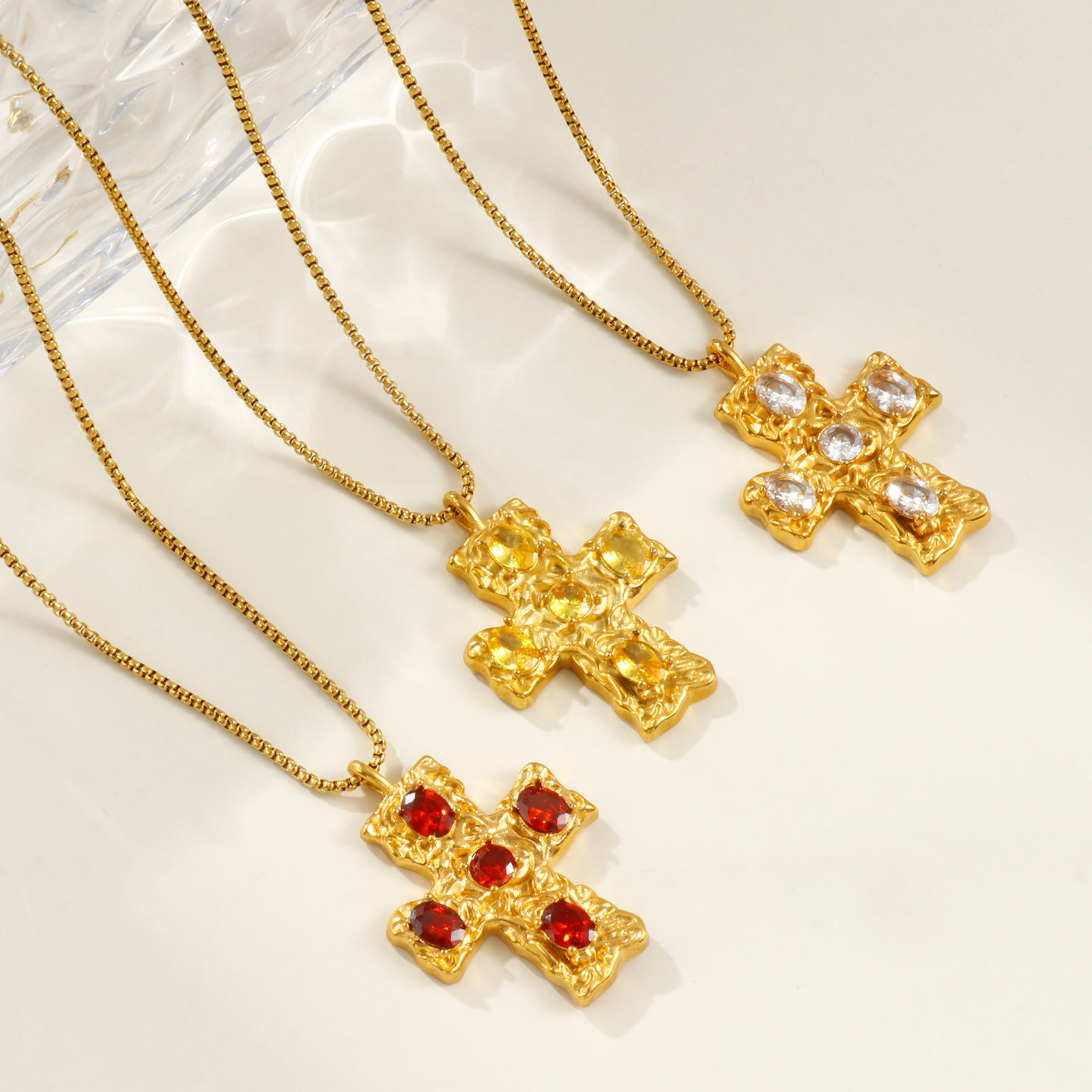 18Kゴールドメッキ ボックスチェーン クロス十字架 ペンダントネックレス、 304ステンレス＆ジルコン 45cm + 5cm、 女性のため、 宗教 レトロ ビンテージ プレゼント、 エコフレンドリー PVD真空メッキ、 1 本 の画像